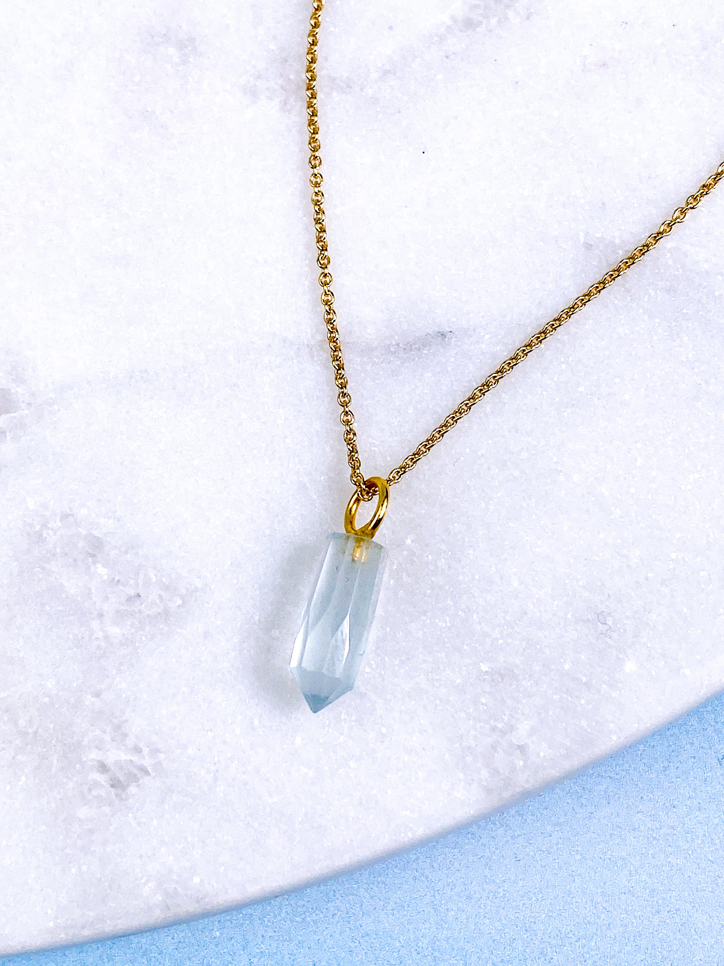 Halsband med akvamarinspik