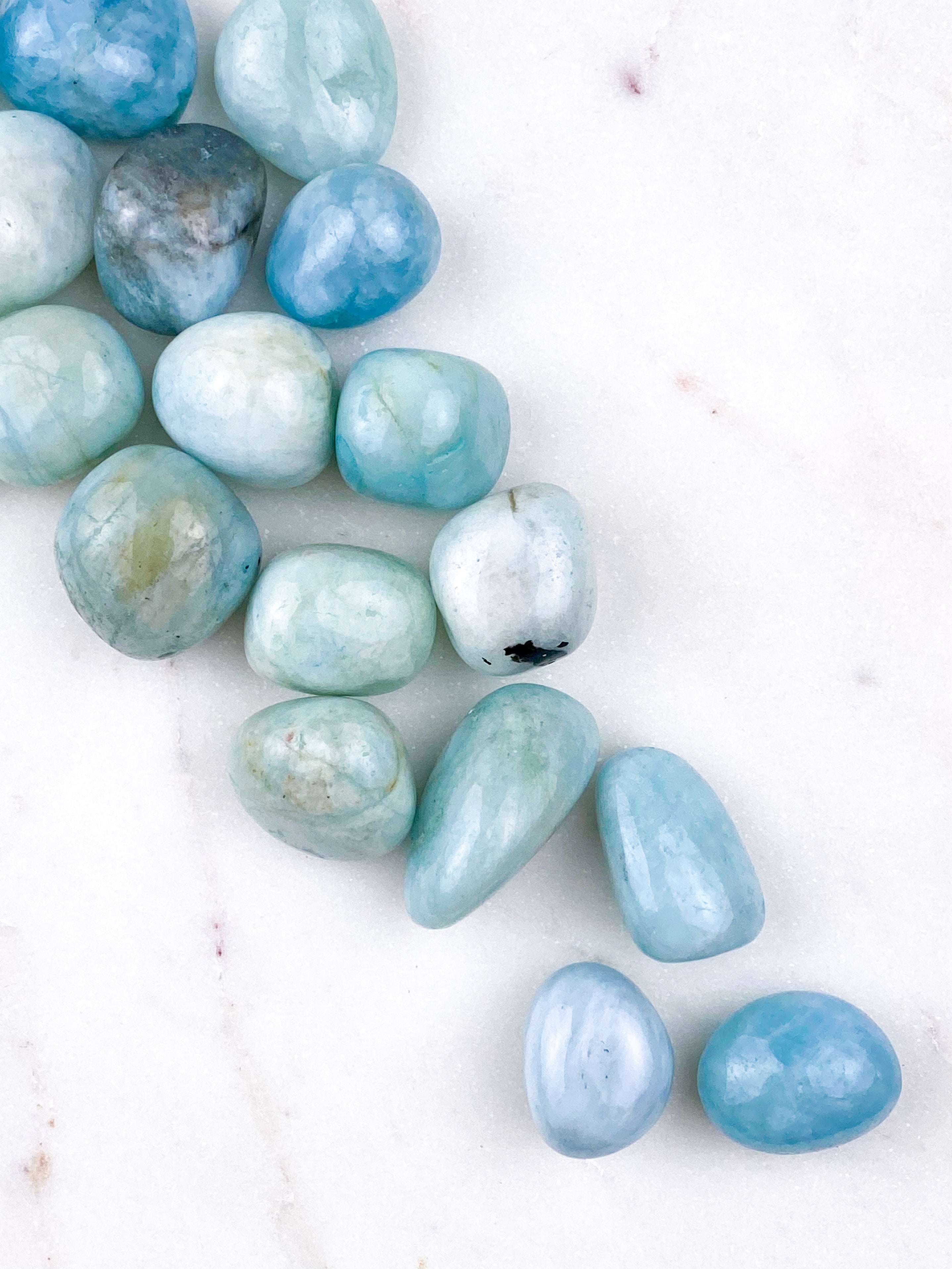 Aquamarine polerad (extra kvalitet)