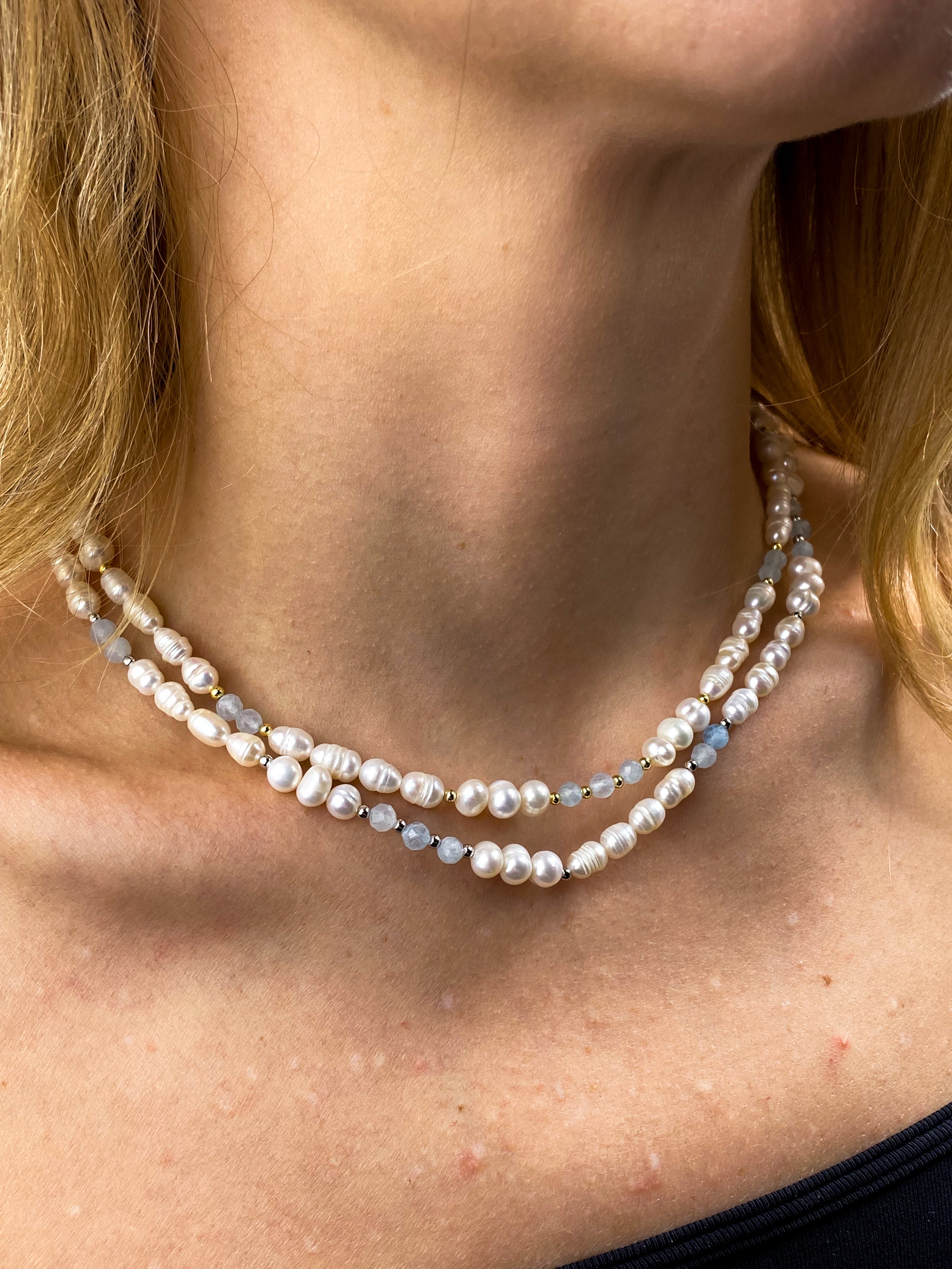 Halsband med akvamarinfasett och sötvattenspärlor