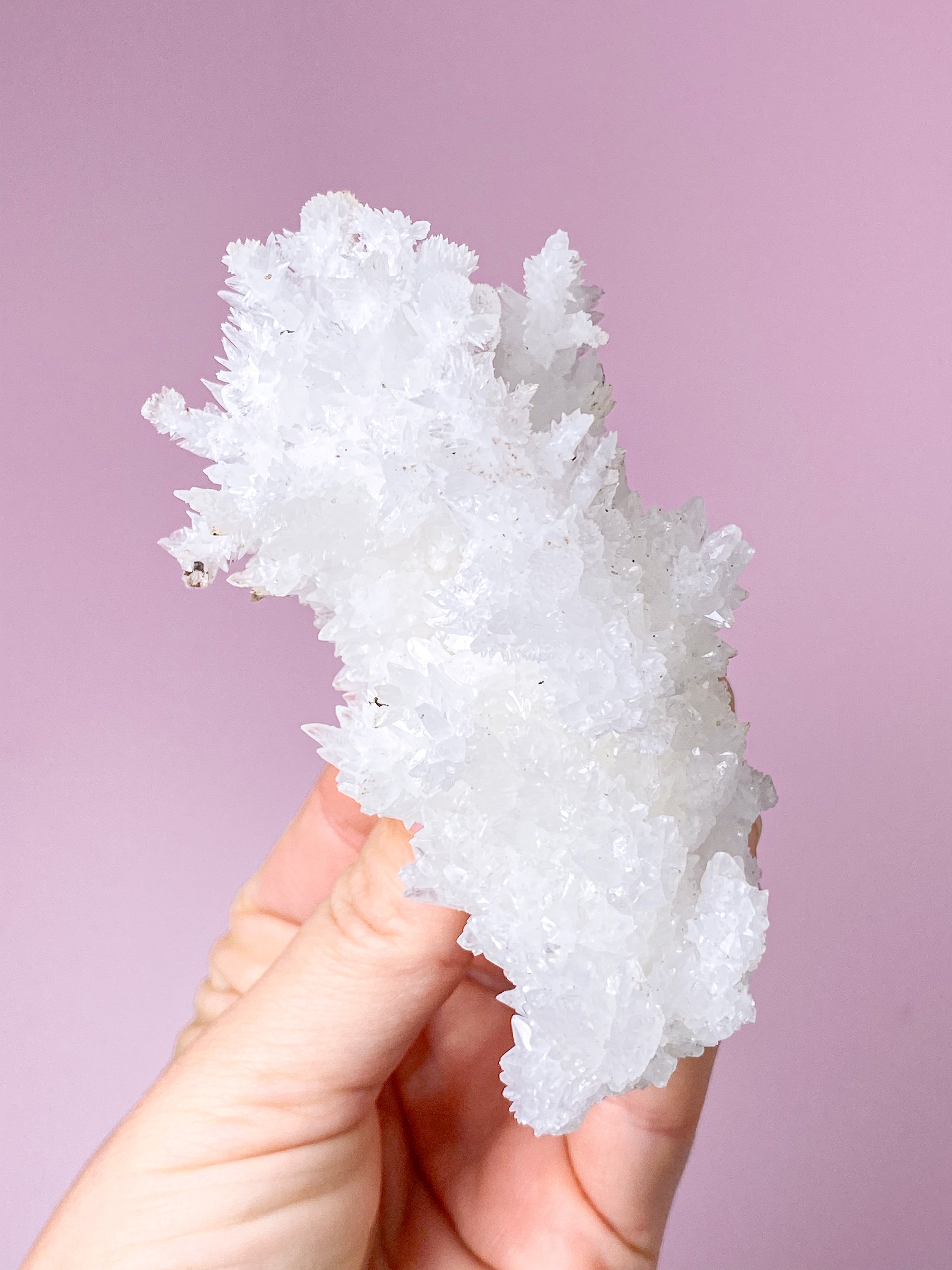 Vitt aragonitkluster (nr 4)