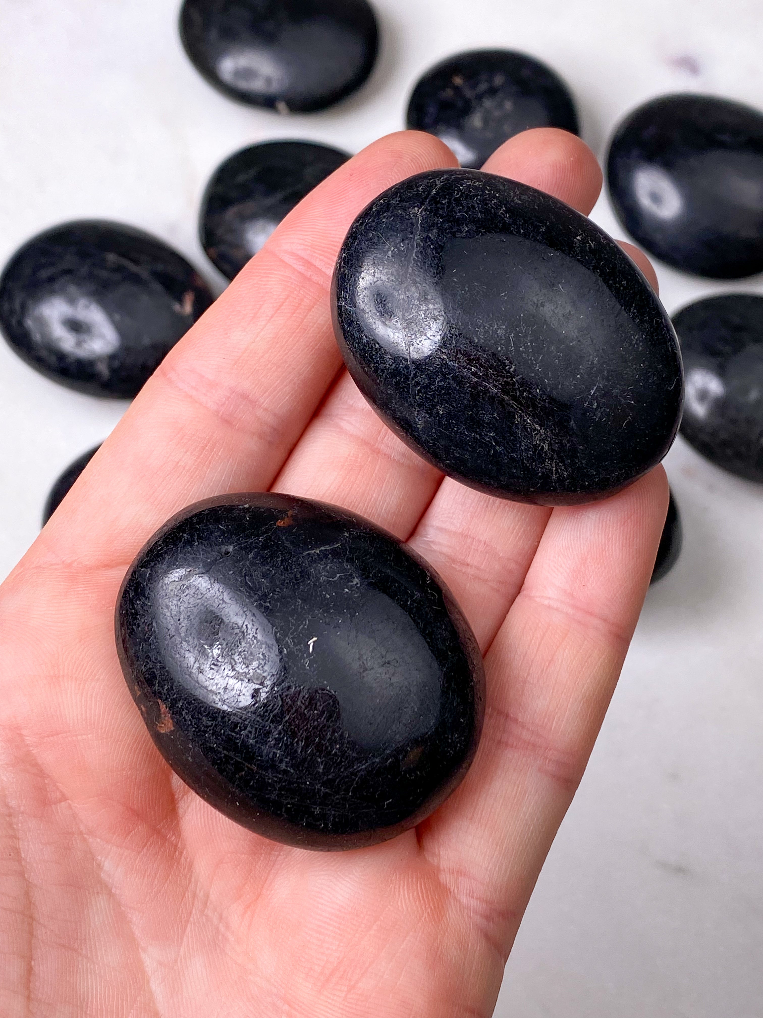 Turmalin palmstone