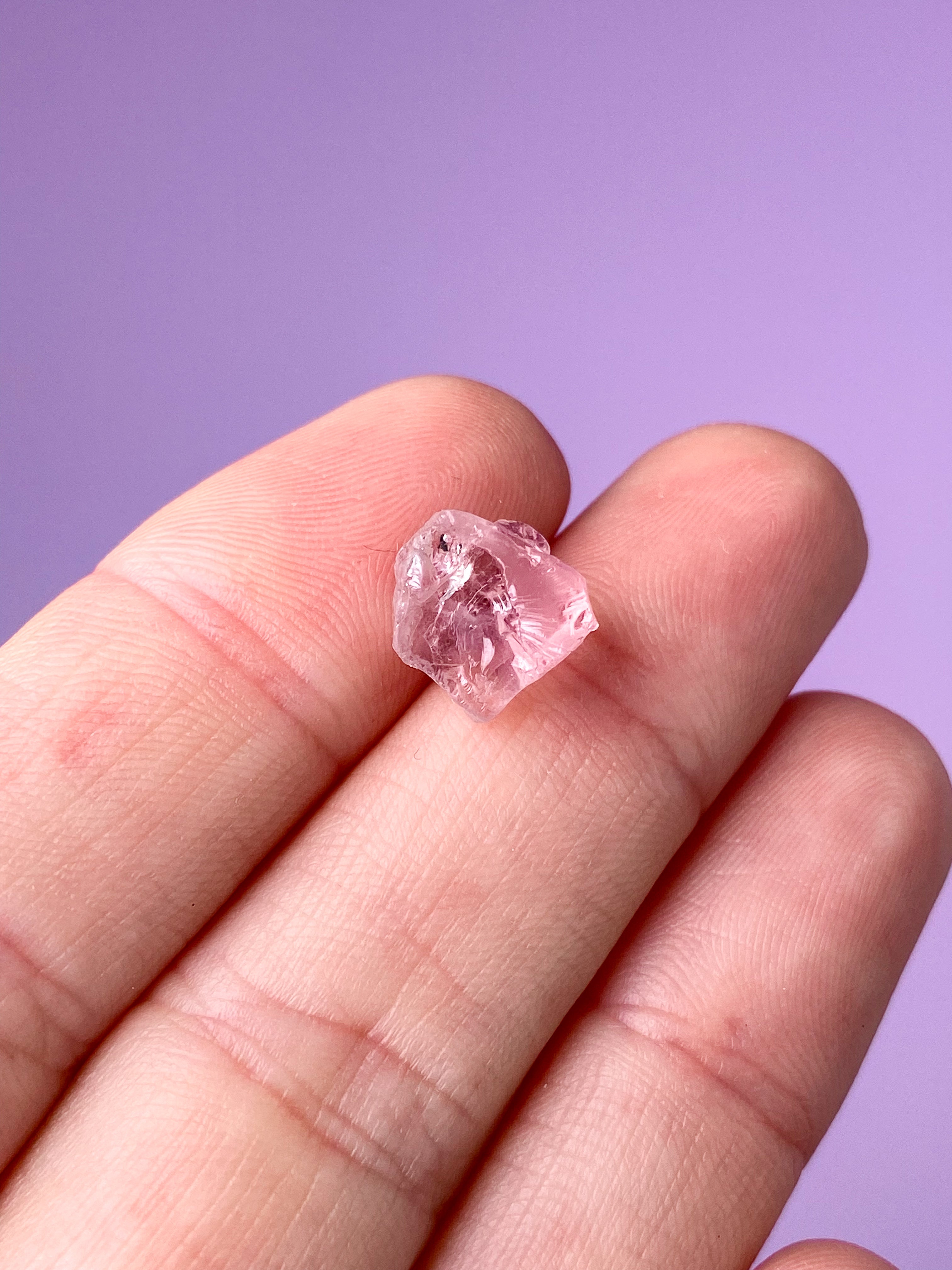 Rosa turmalin rå (nr 8) exklusiv kvalitet