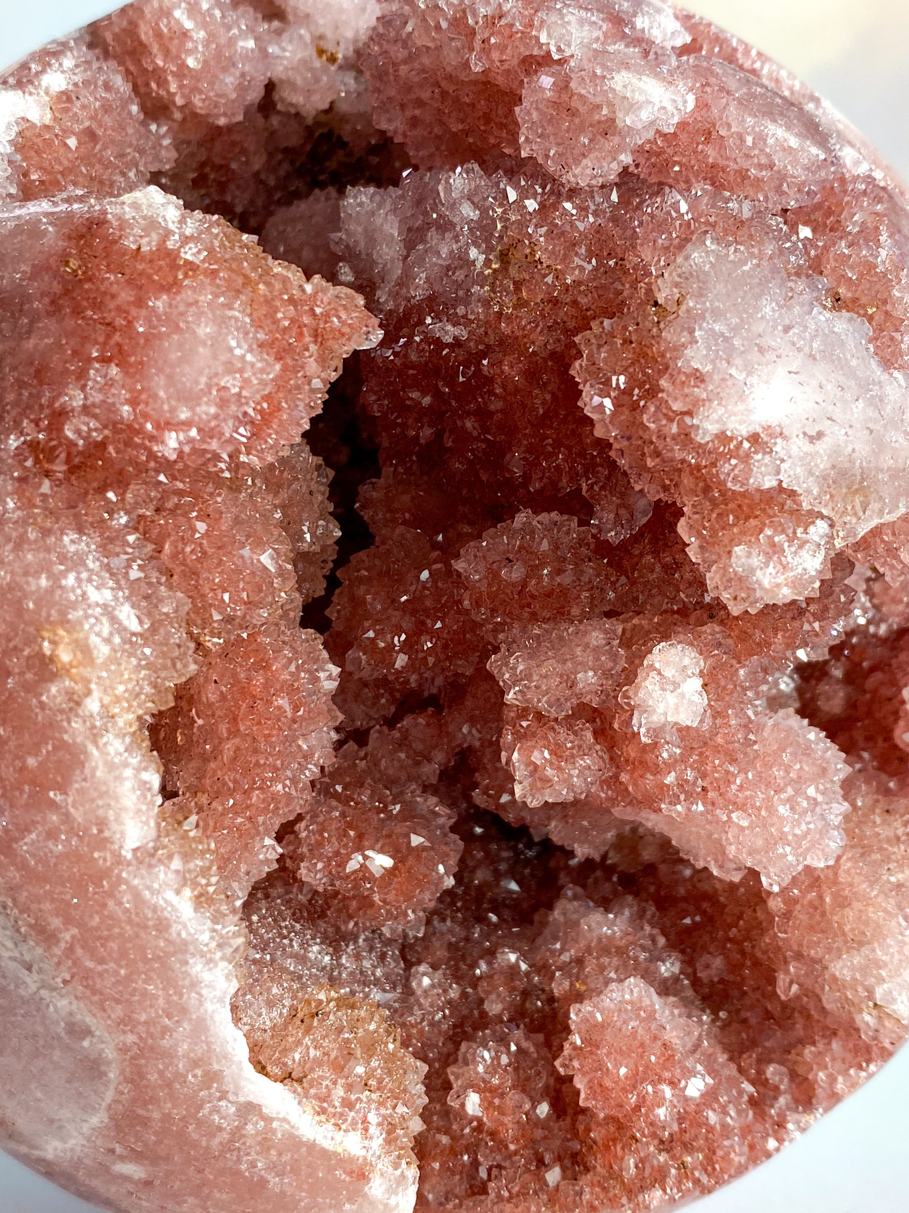 Druzy Pink Ametyst Kugle (Nr. 1) - Eksklusiv kvalitet