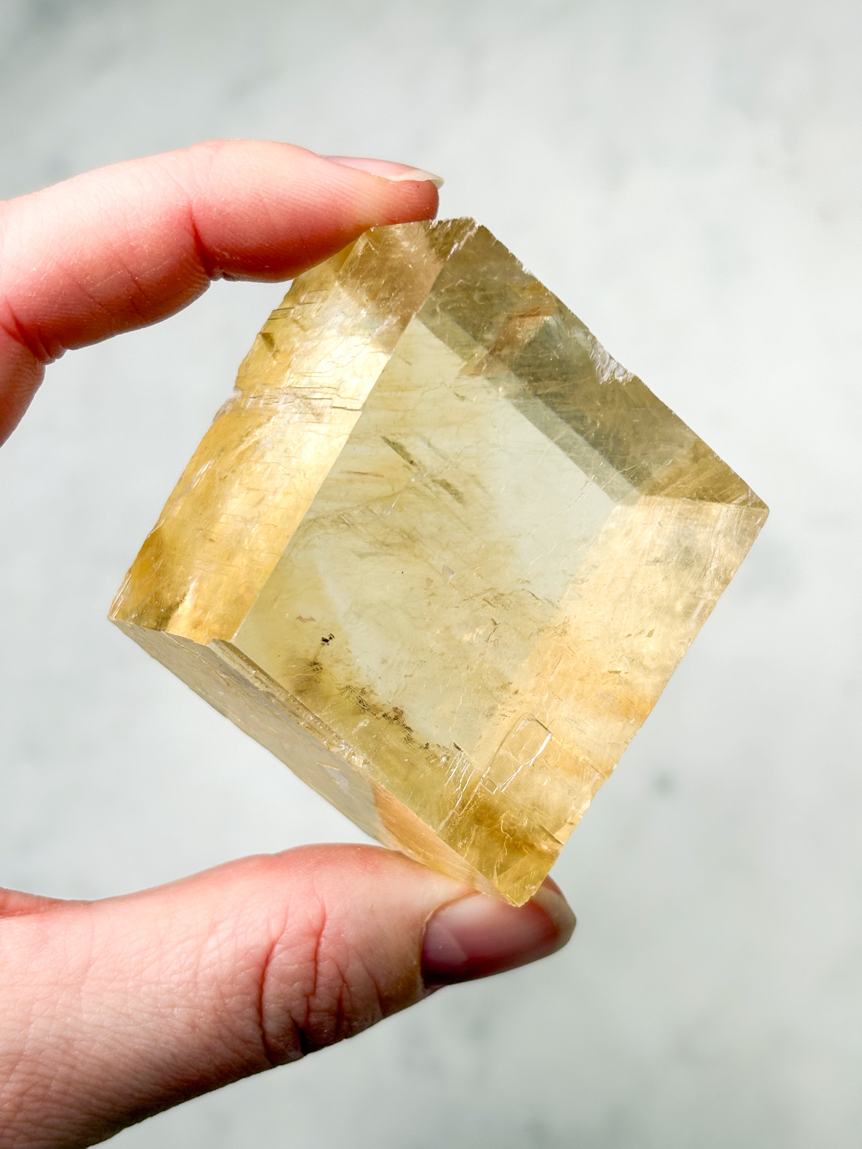 Optisk honungskalkcit rå (nr 14)