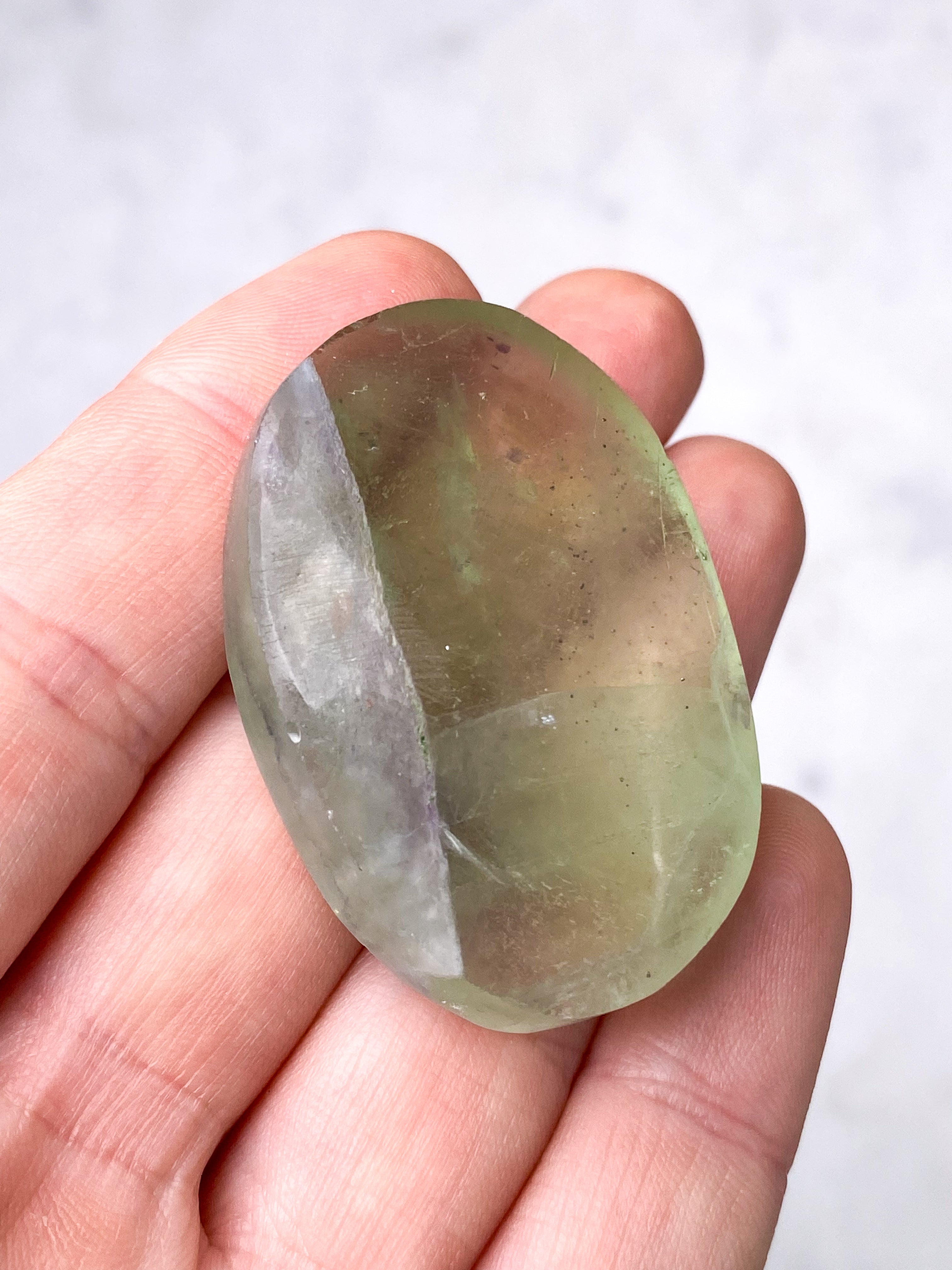 Apple Green Fluorit Palmstone (Nr. 1)