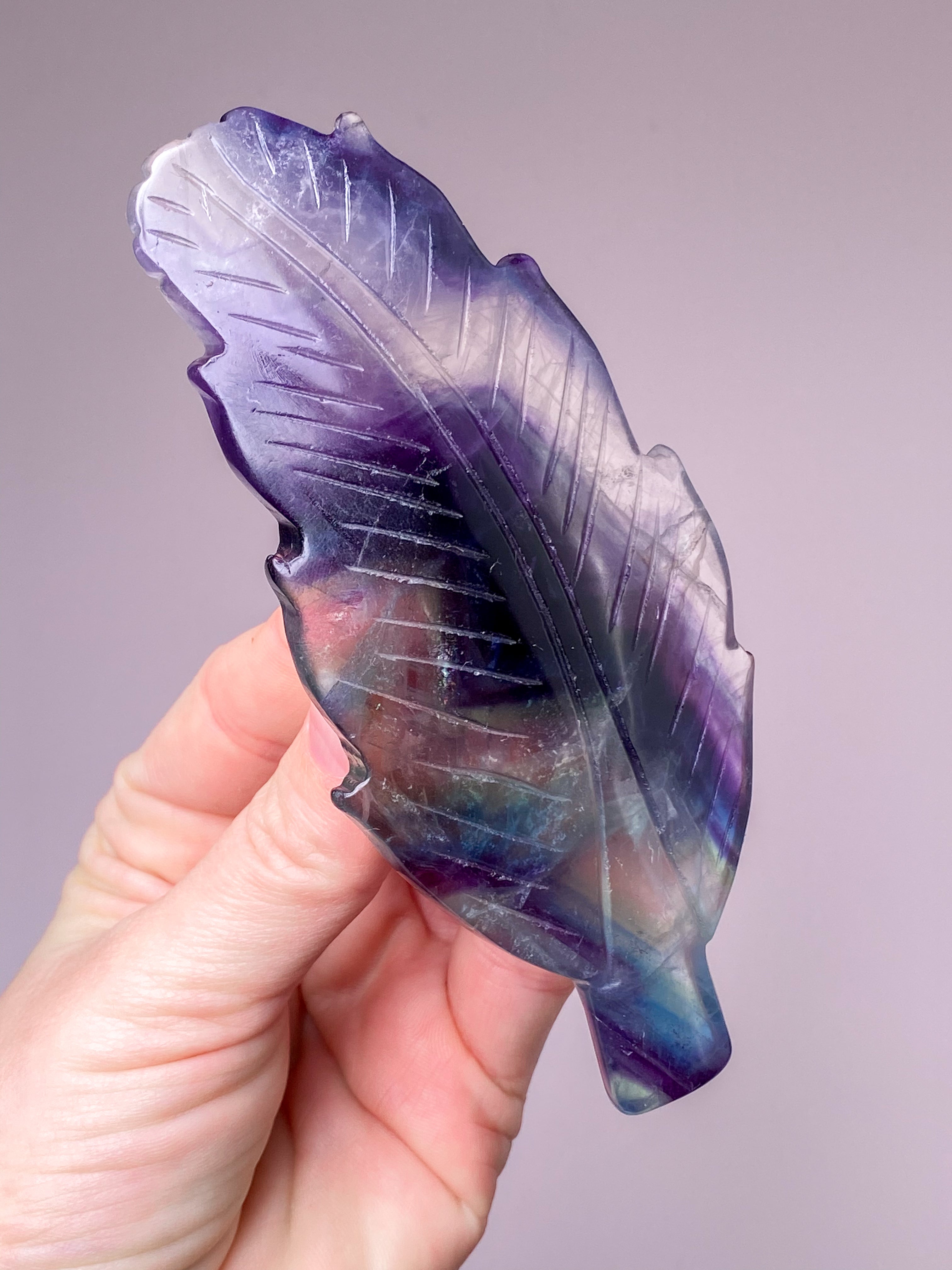 Regnbågsfluoritfjäder (nr 2)