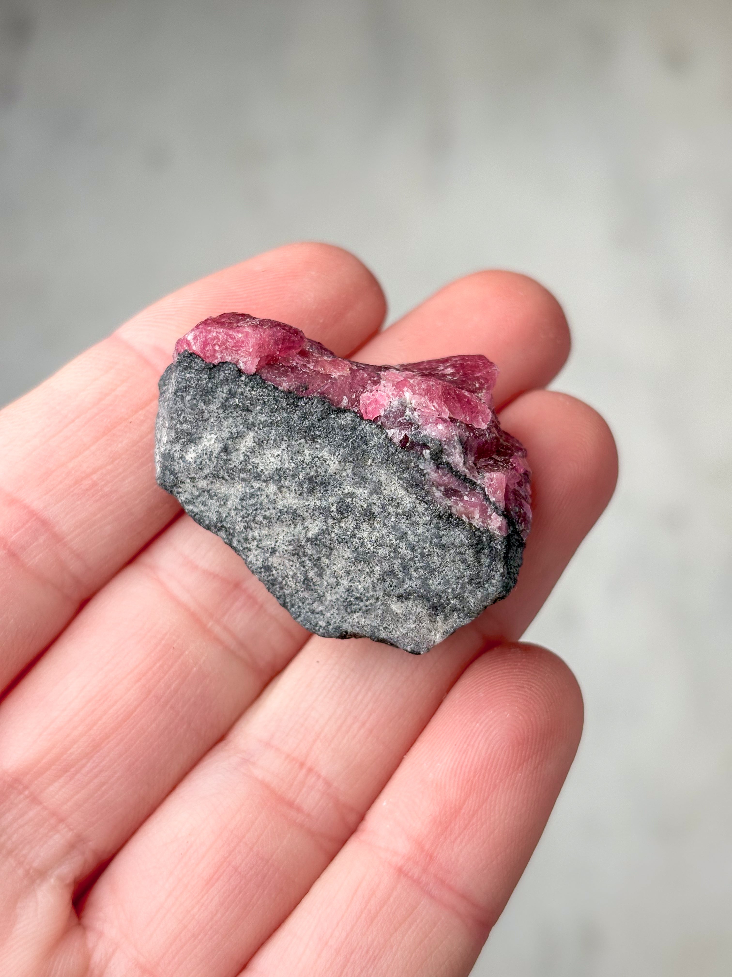 Gemmy Rhodonit (nr 6)