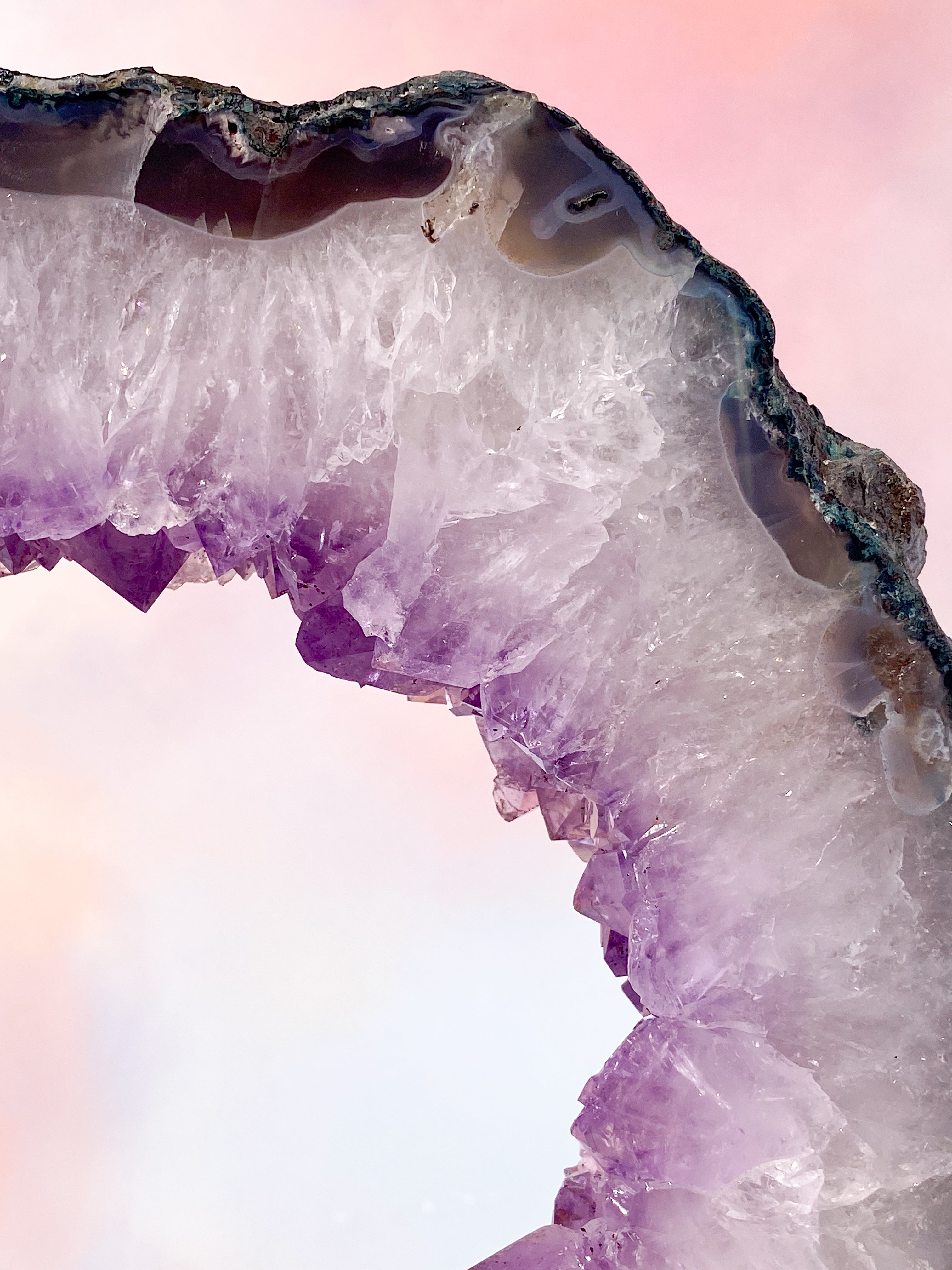 Jätteportal med ametist (nr 7)