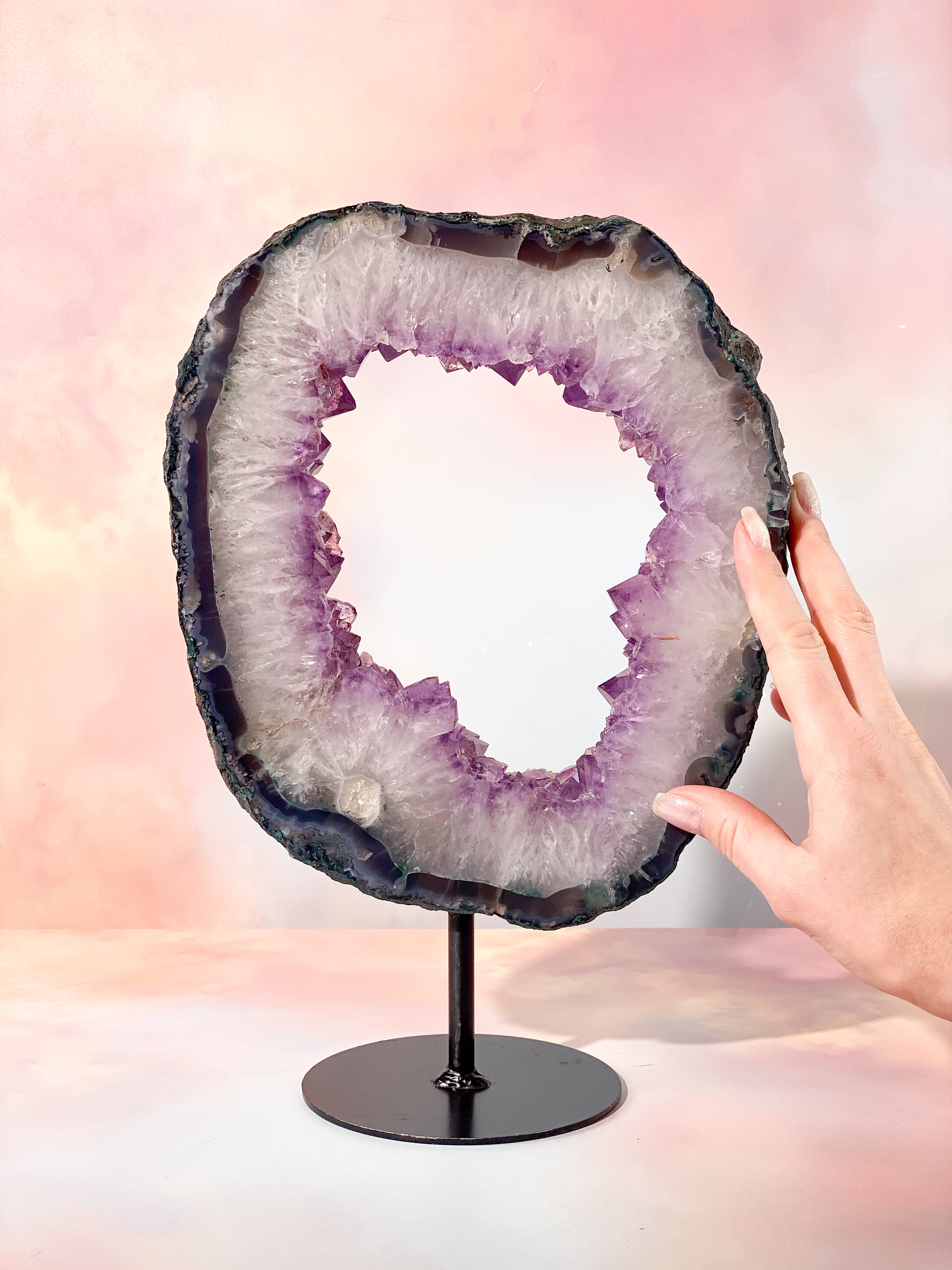 Jätteportal med ametist (nr 7)