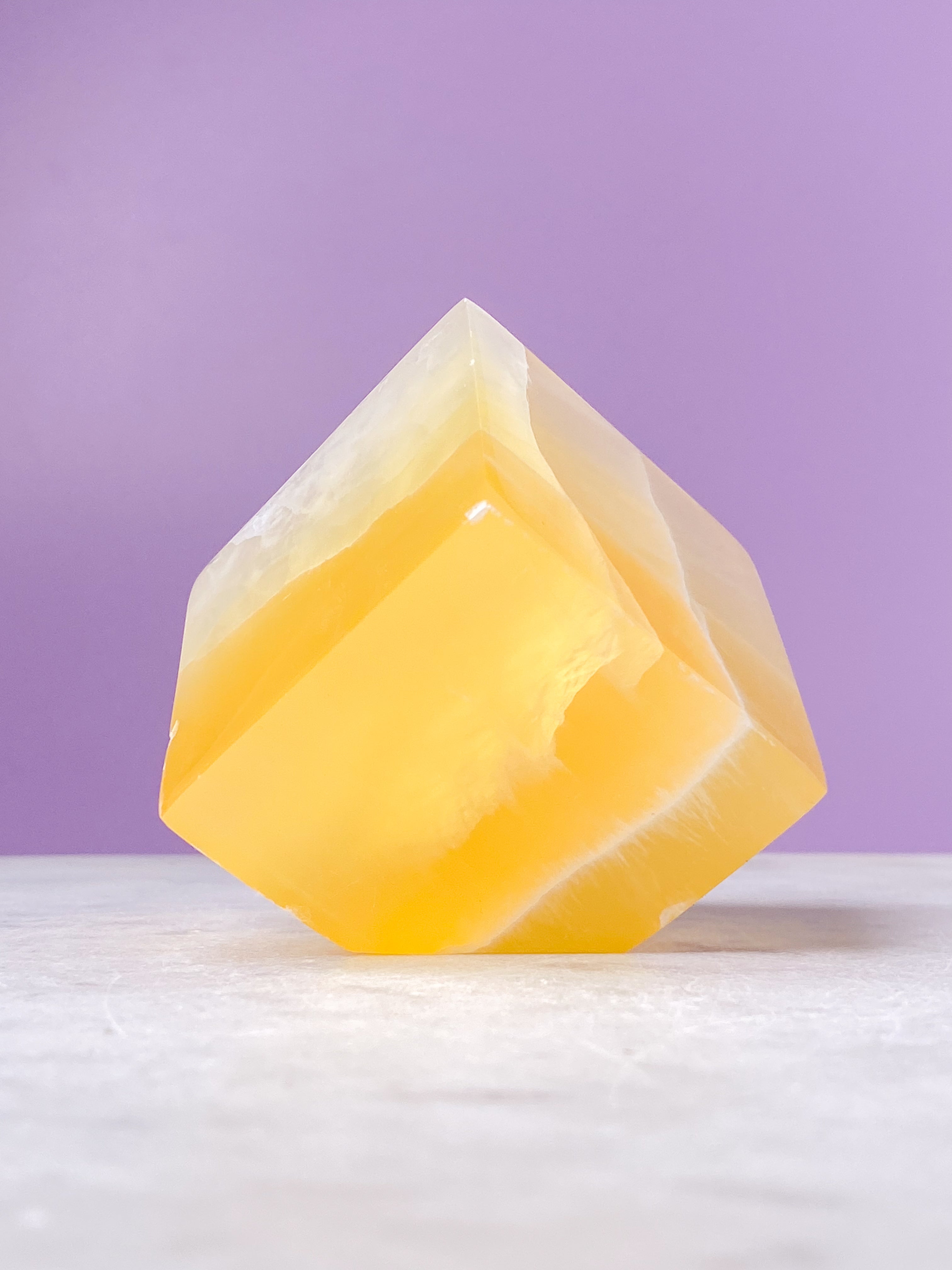 Honungskakakalcitkub (nr 8)