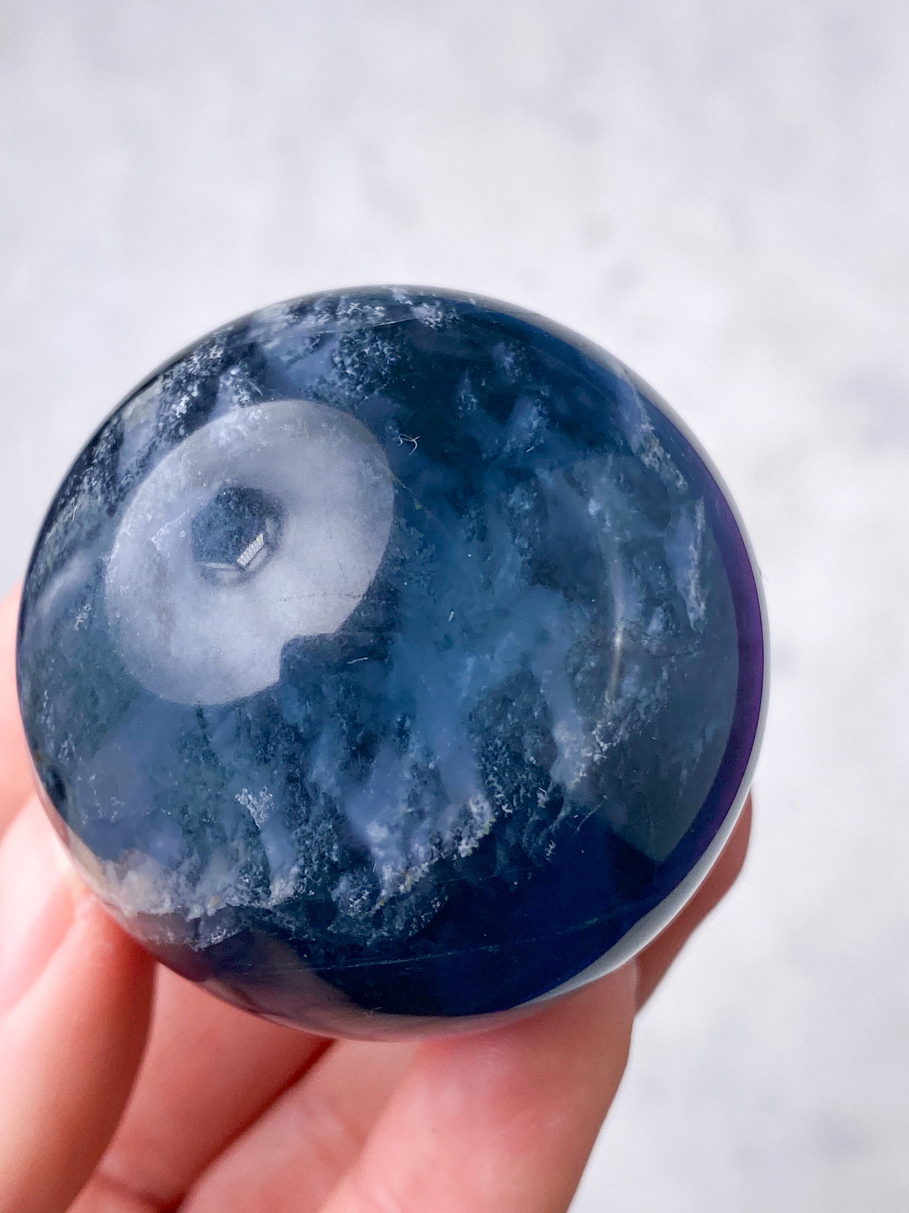 Blå fluoritkula (nr 7)