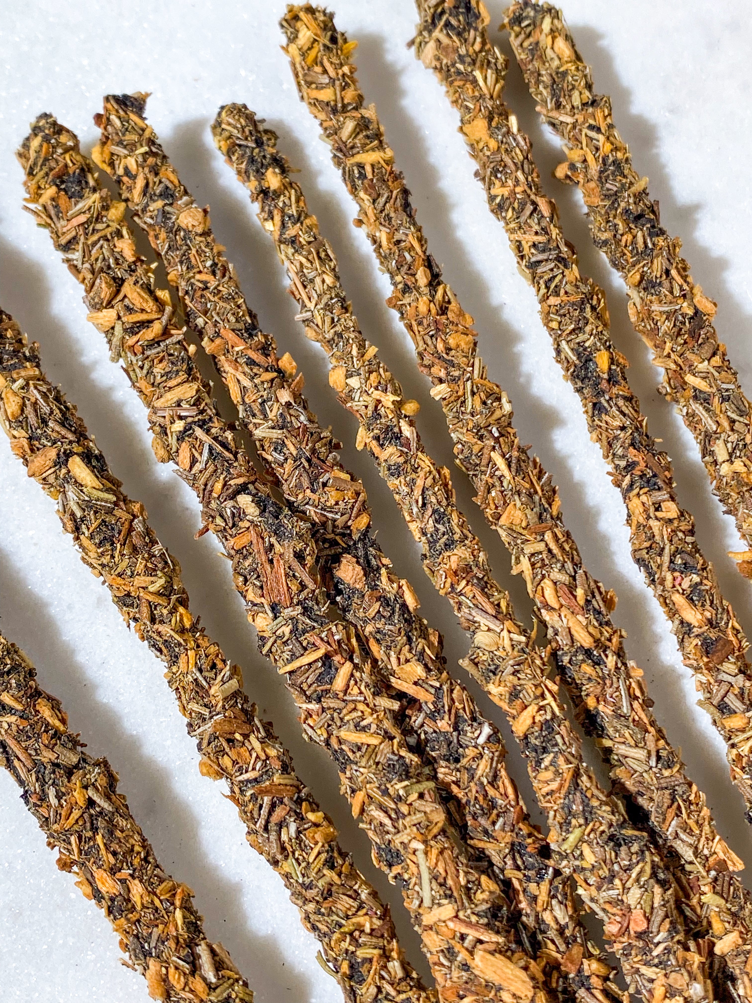 Rökelsepinnar med rosmarin och Palo Santo (8 st.)