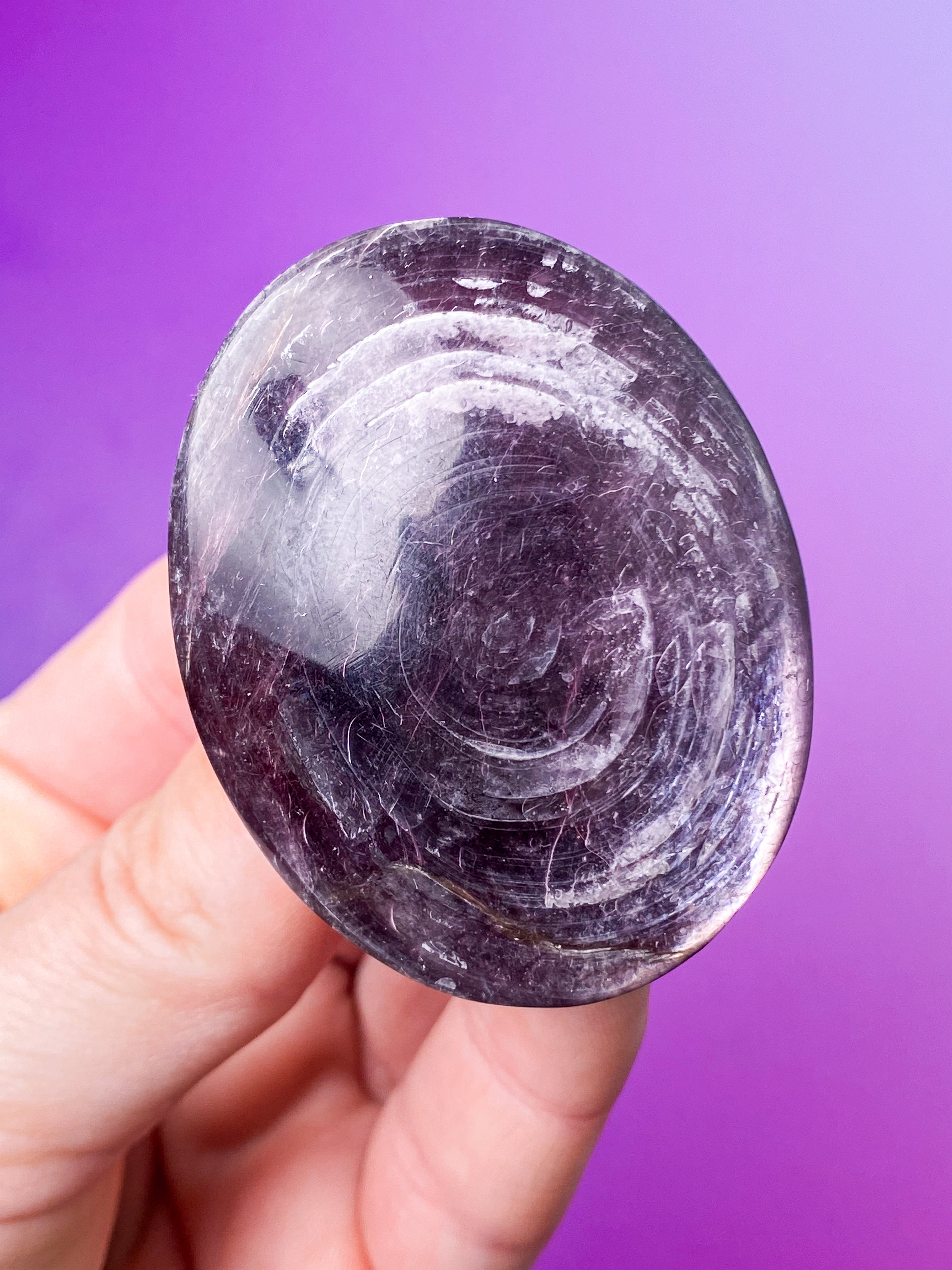 Gemmy Lepidolite Palmstone (nr 3)