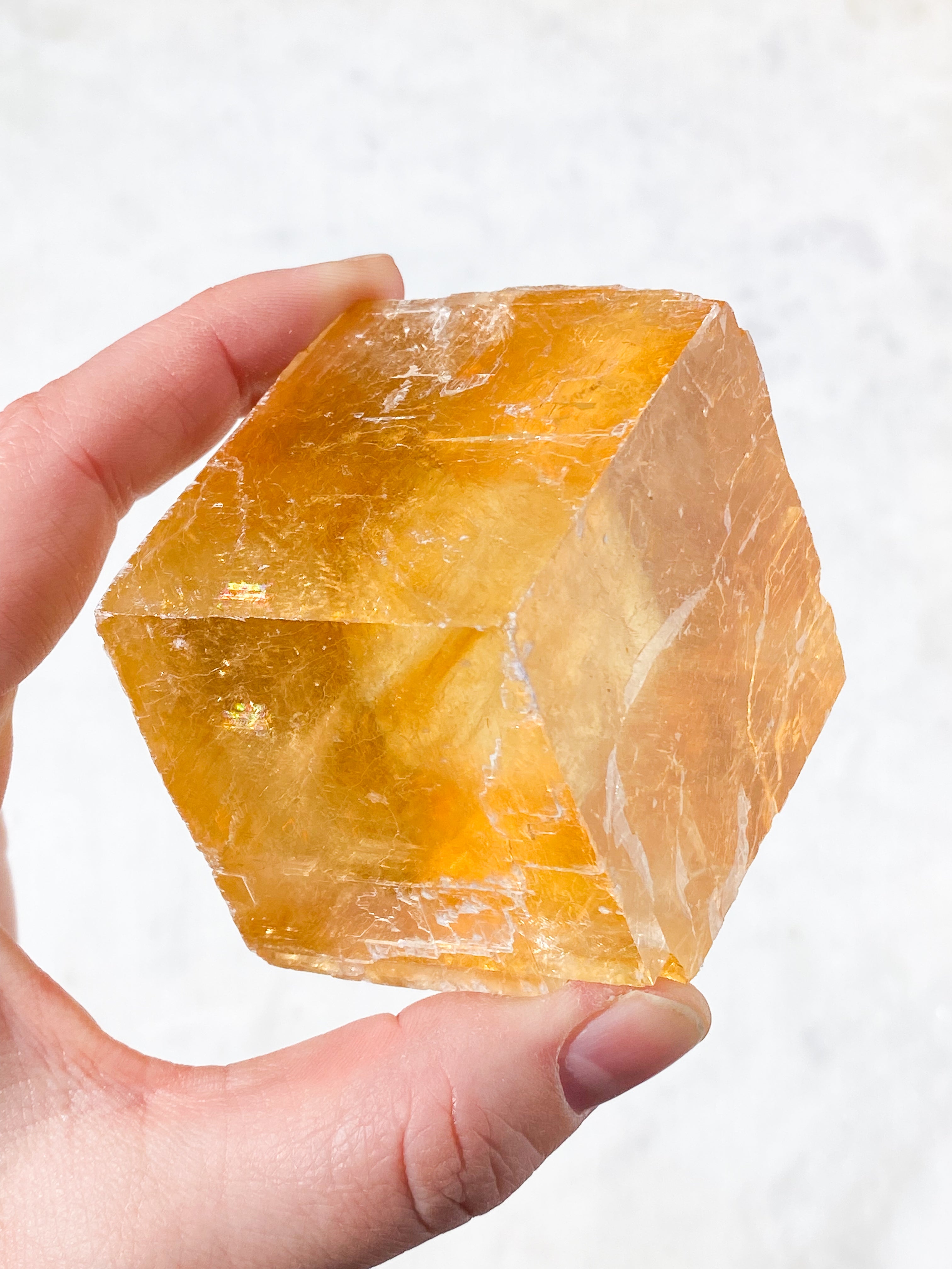 Optisk honungskalscit rå (nr 3)