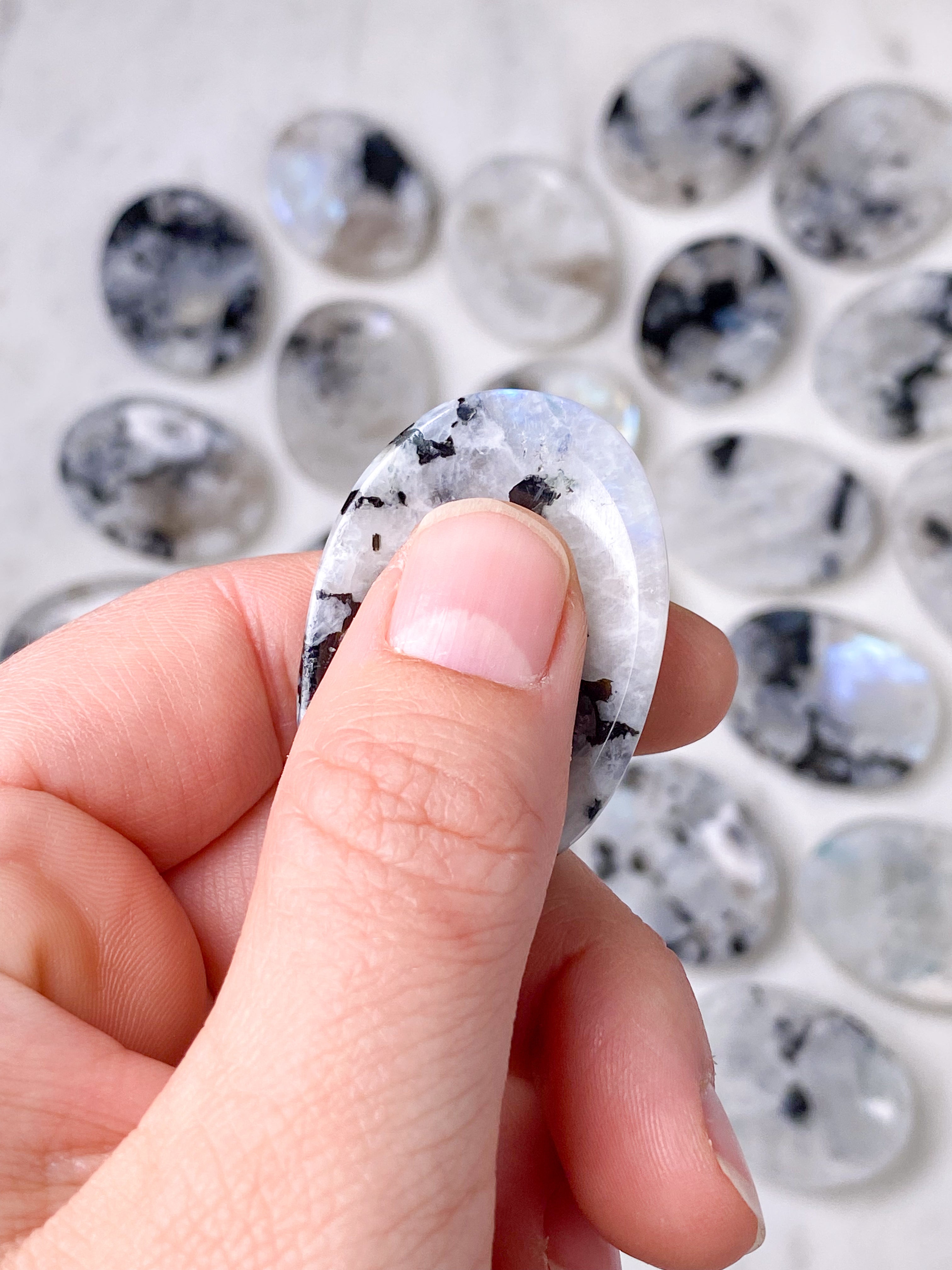 Regnbue Månesten Worrystone