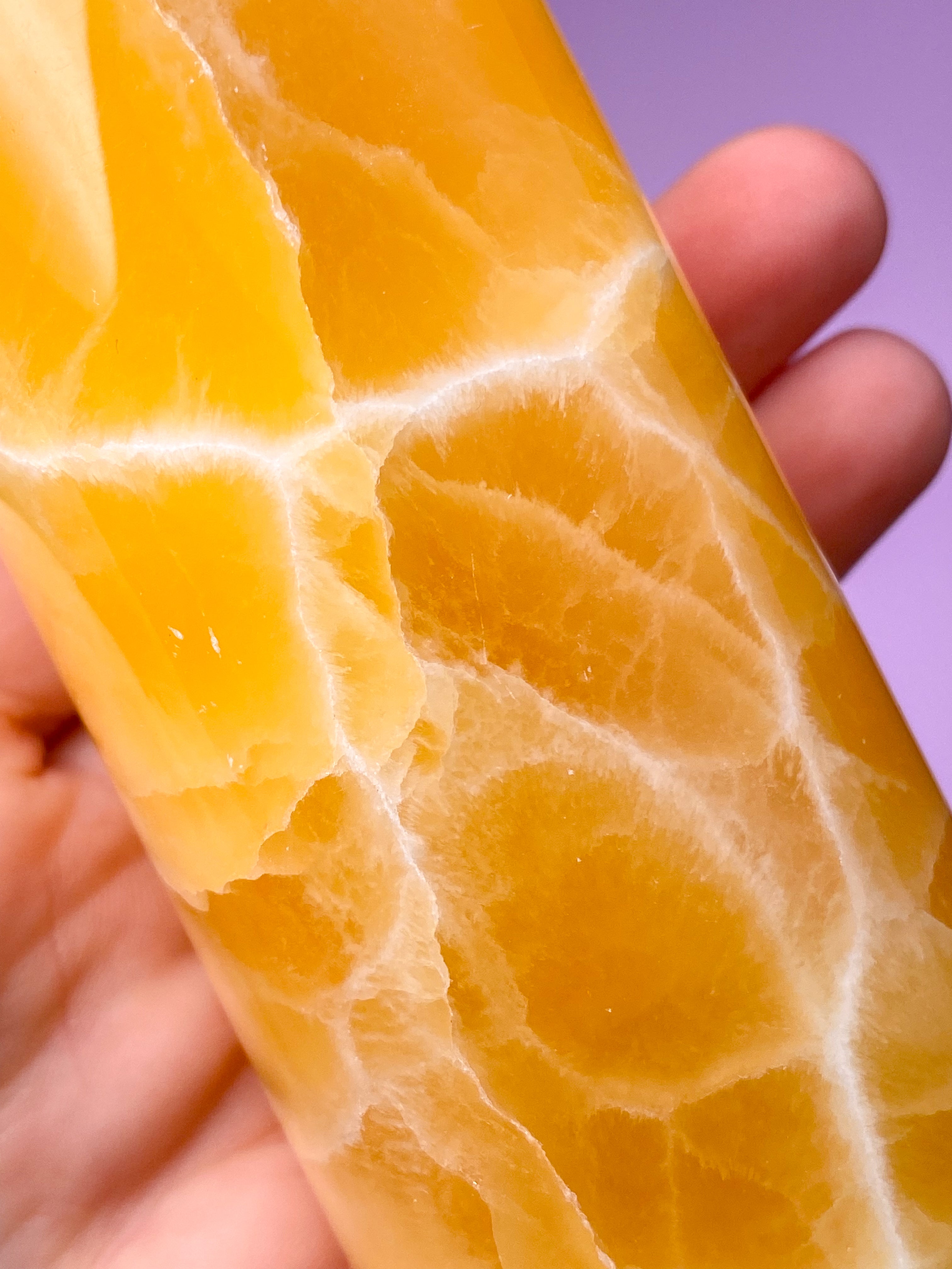 Honeycomb Calcit Tårn (Nr. 4)