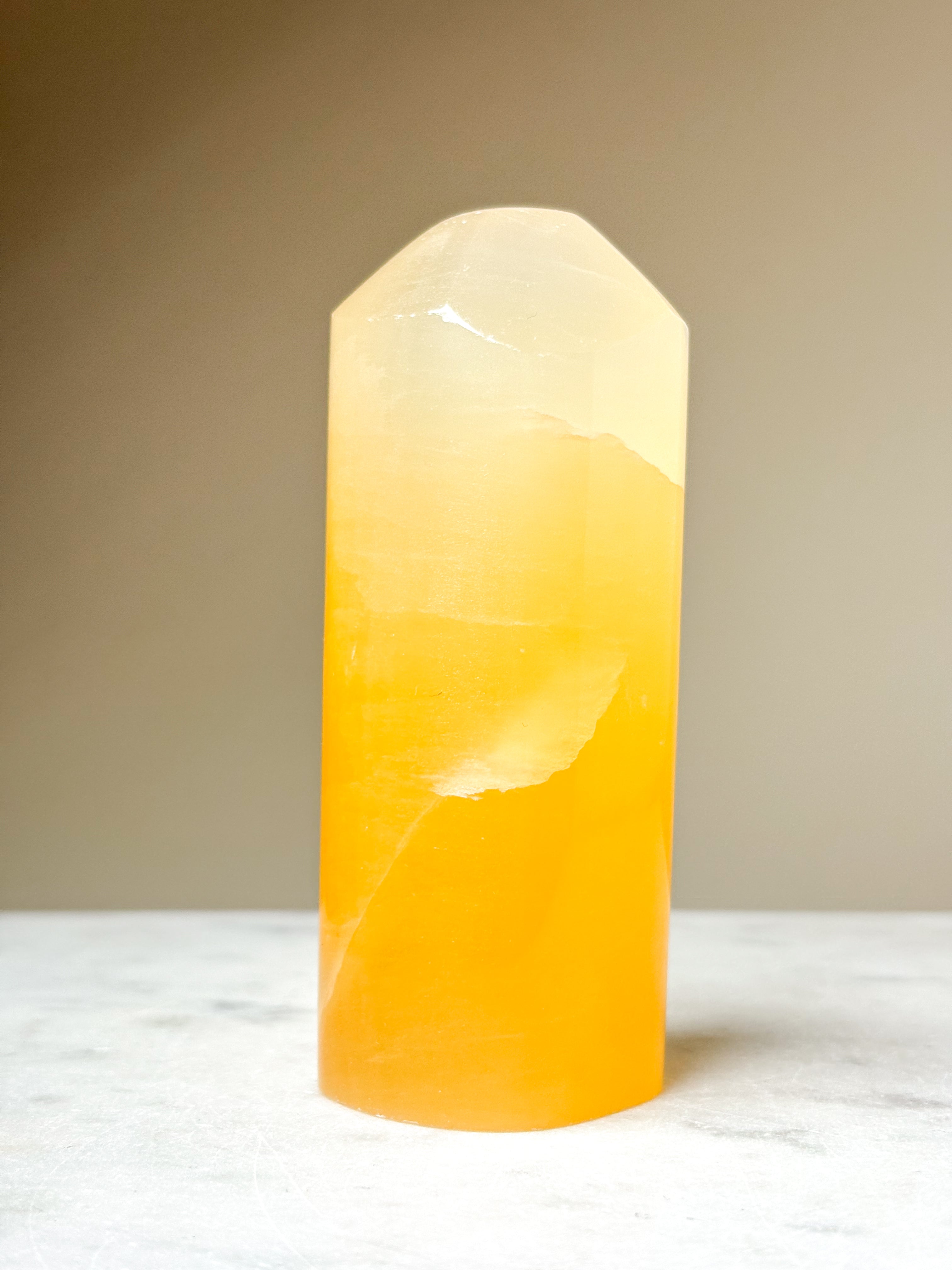 Honungskakakalcittorn (nr 20)