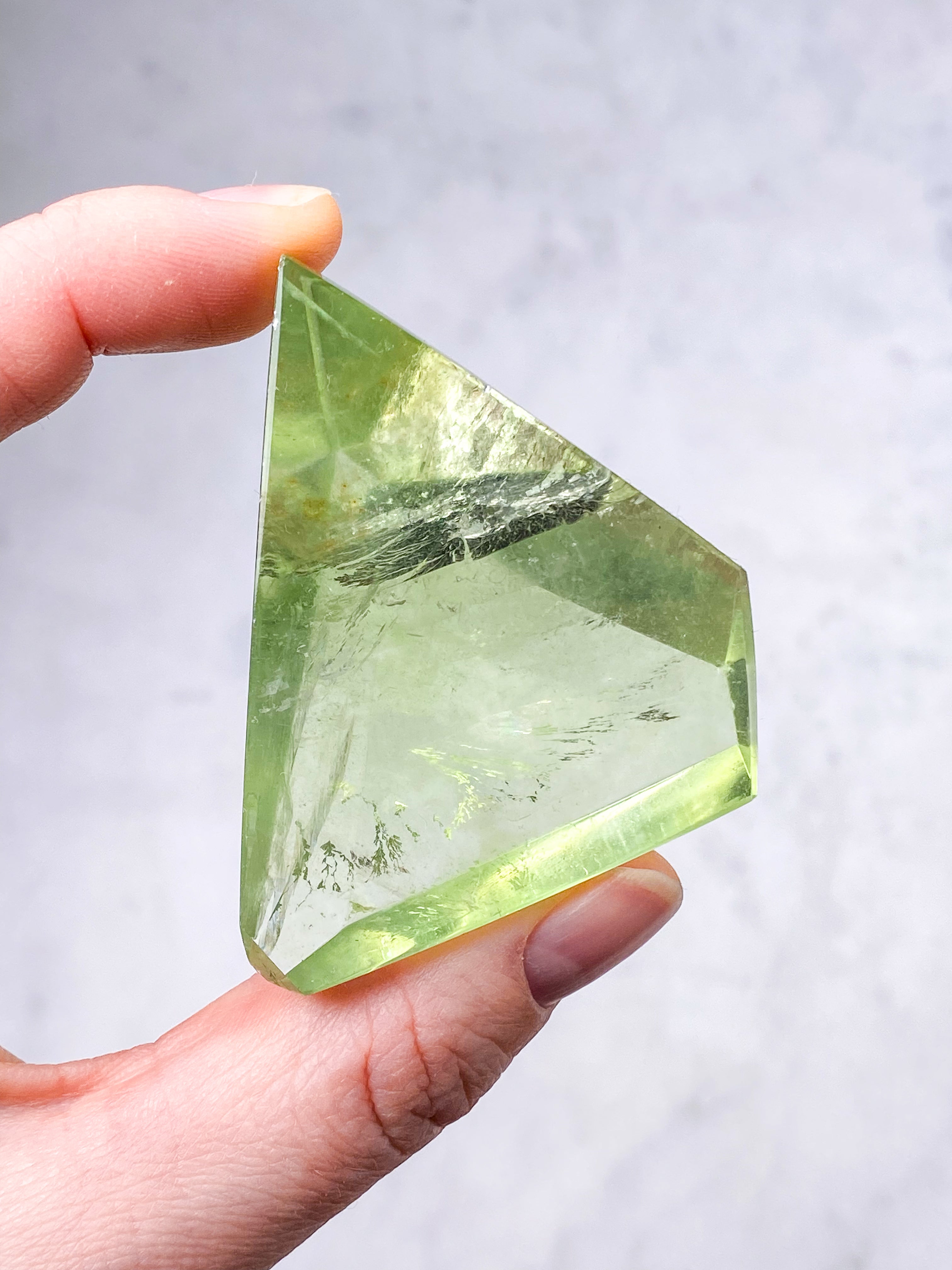 Grönt äpple Fluorit Freeform (nr 21) (Exklusivt)