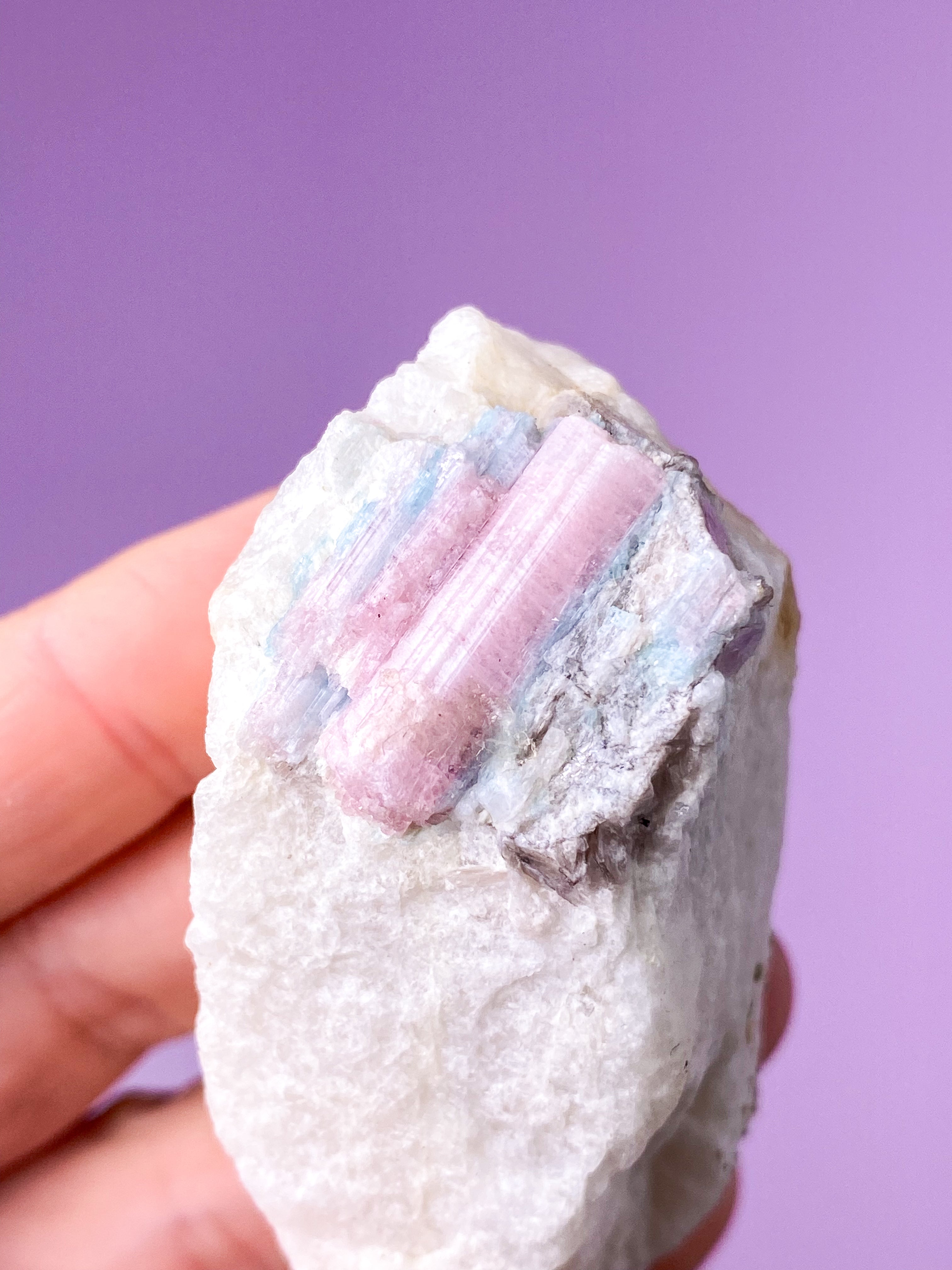 Rosa turmalinkluster (nr 9)