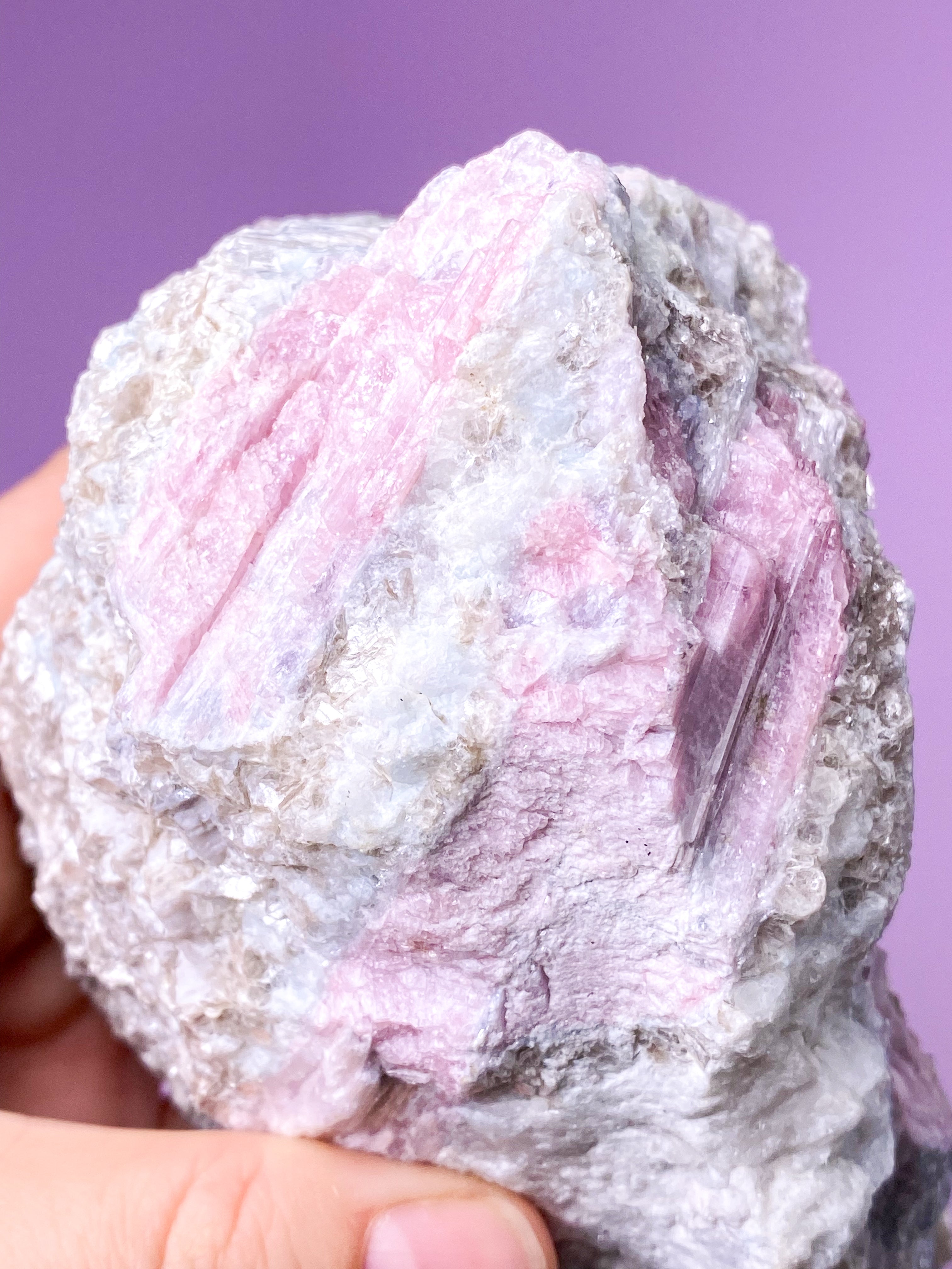 Rosa turmalinkluster (nr 9)