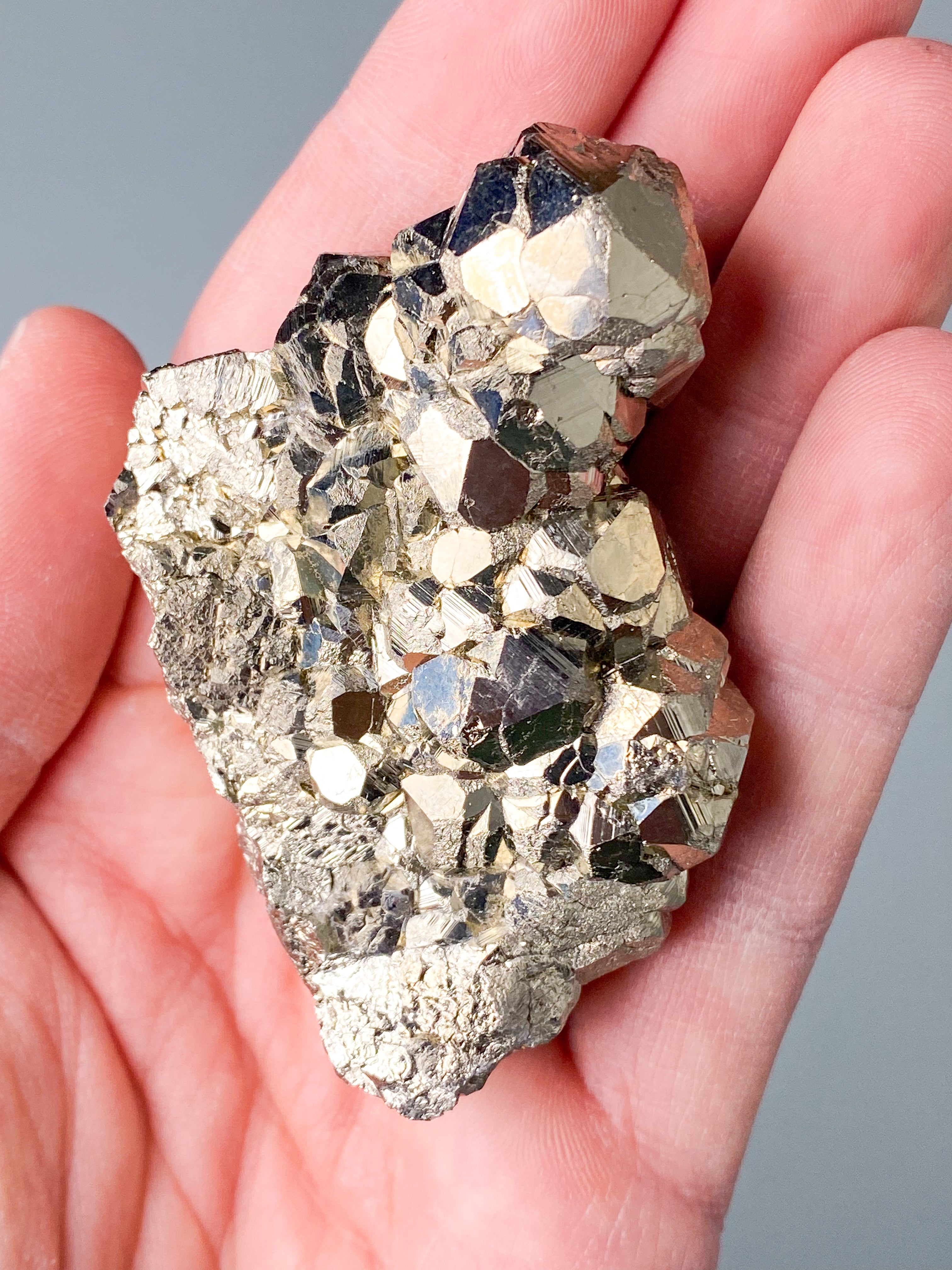 Pyritkluster (nr 10)