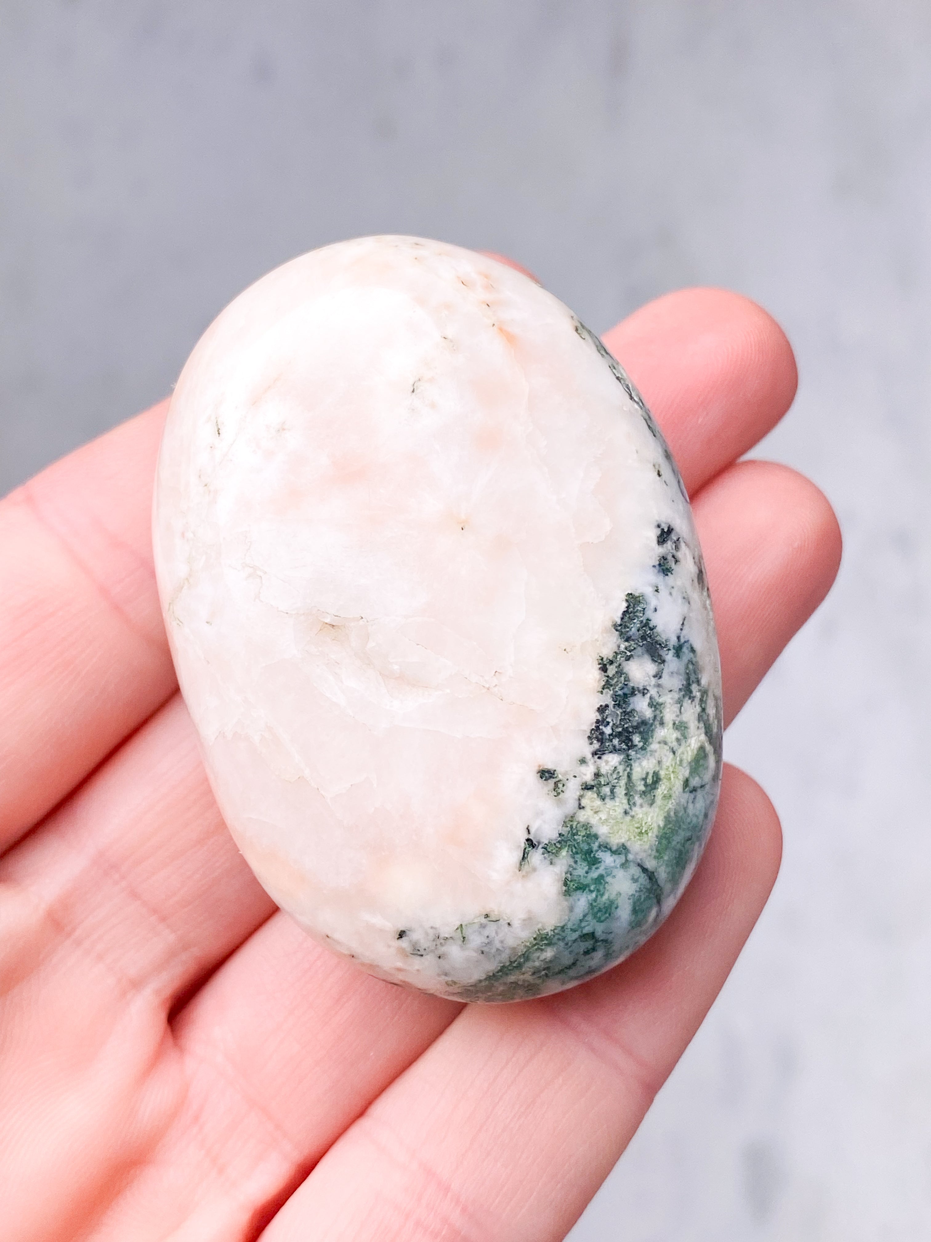 Grøn Heulandit Palmstone (Nr. 8)