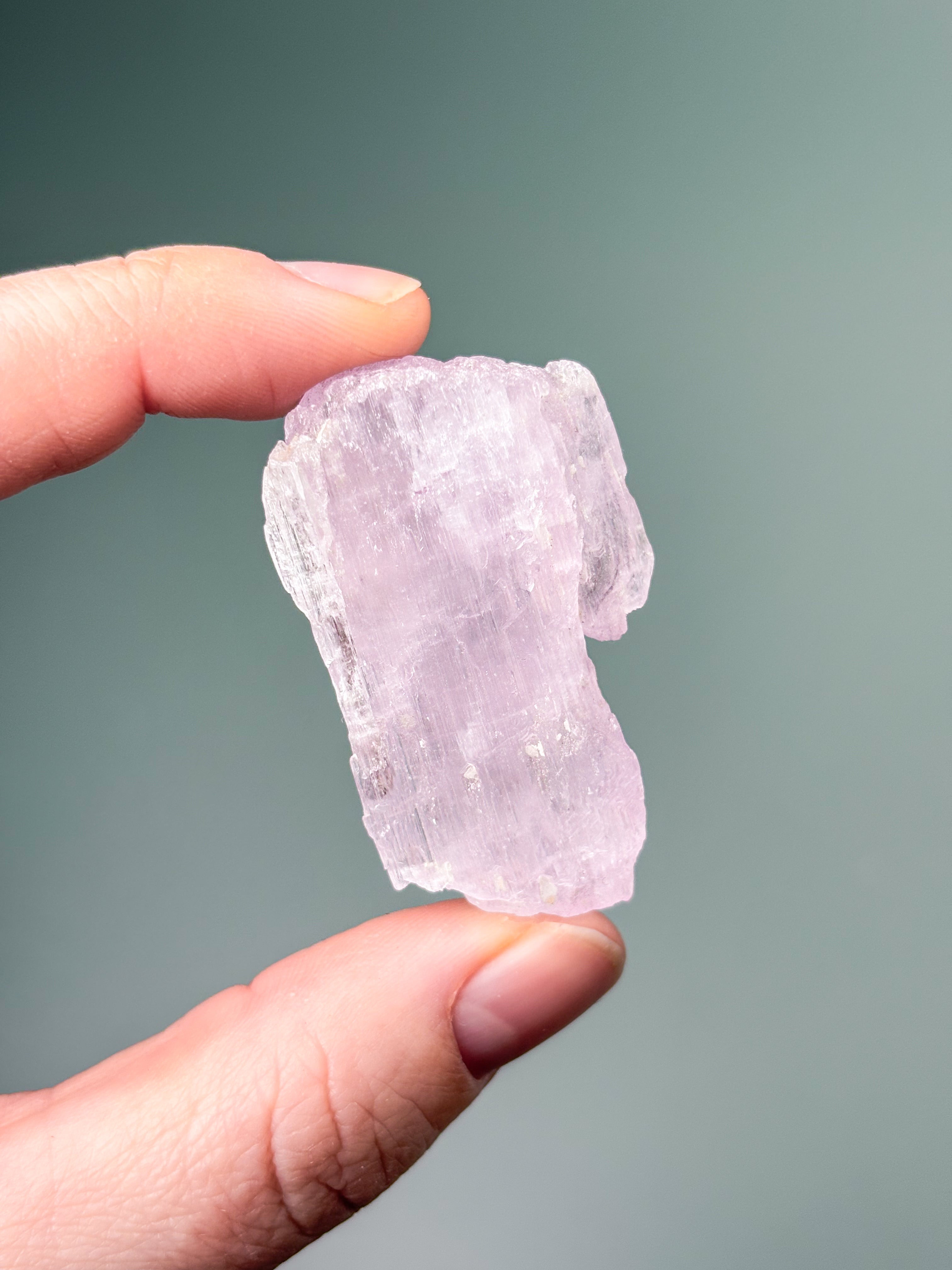 Kunzite Raw (nr 2) Exklusiv kvalitet