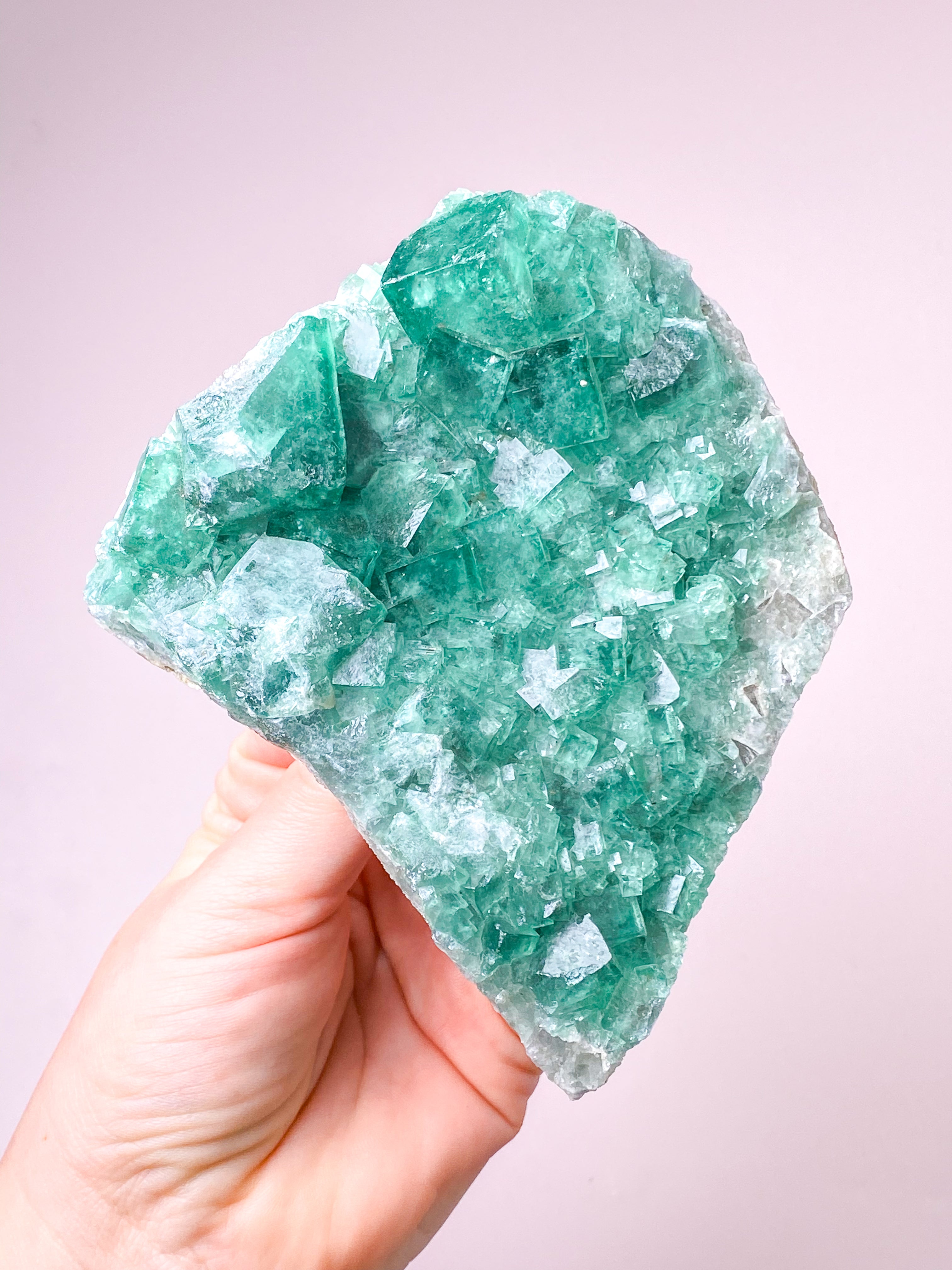 Grøn Kubisk Fluorit Klynge (Nr. 22) Eksklusiv Kvalitet