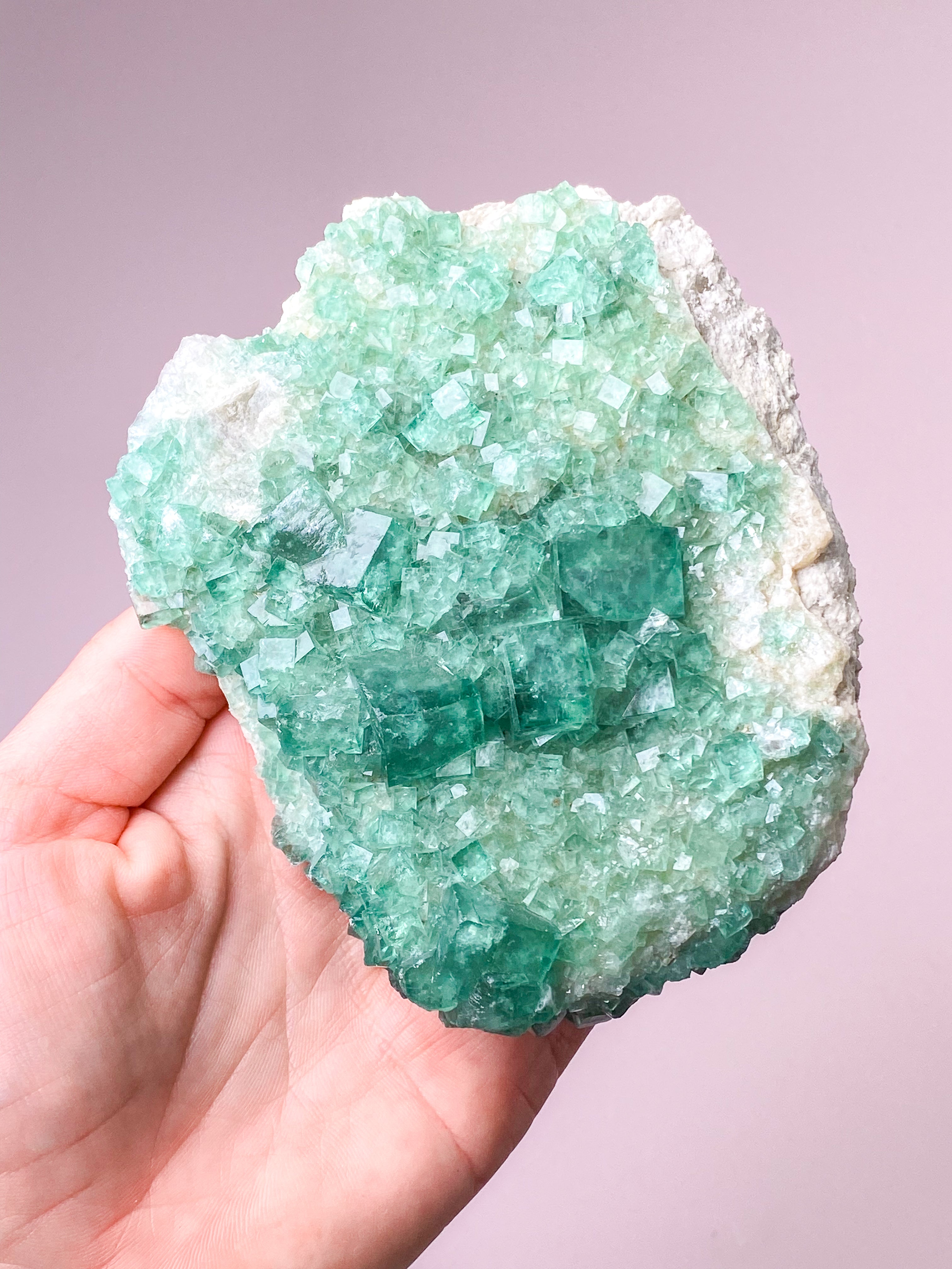 Grøn Kubisk Fluorit Klynge (Nr. 24) Eksklusiv Kvalitet