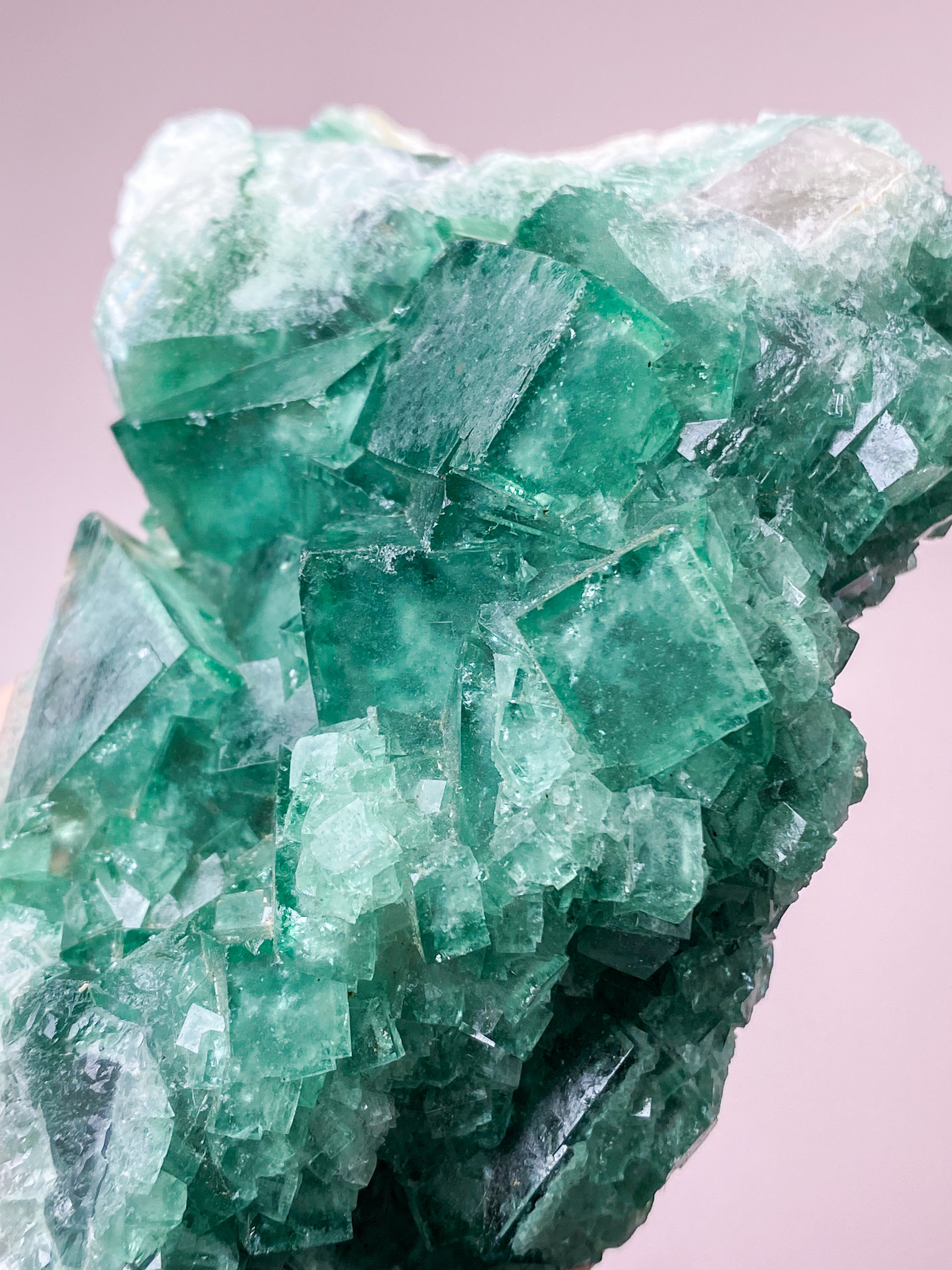 Grøn Kubisk Fluorit Klynge (Nr. 30) Eksklusiv Kvalitet