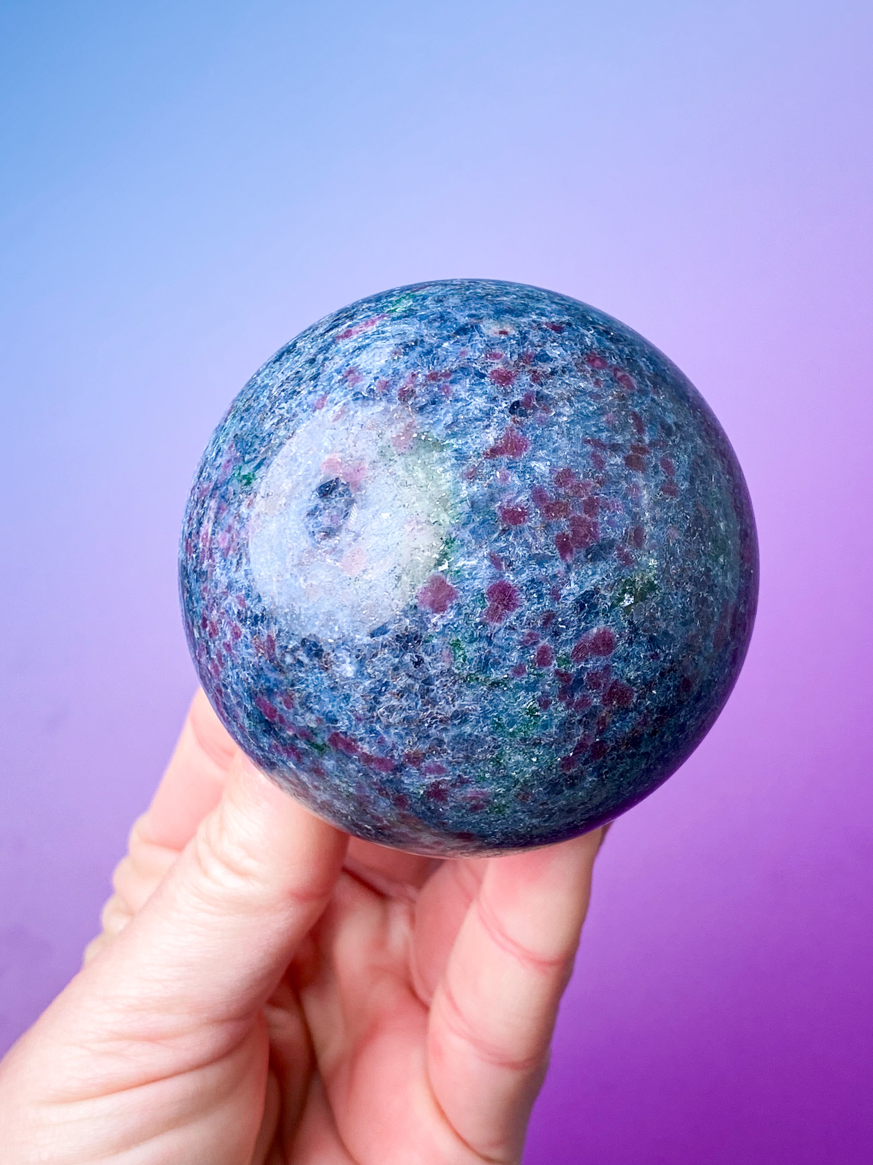 Rubin i kyanitsfär (nr 1)