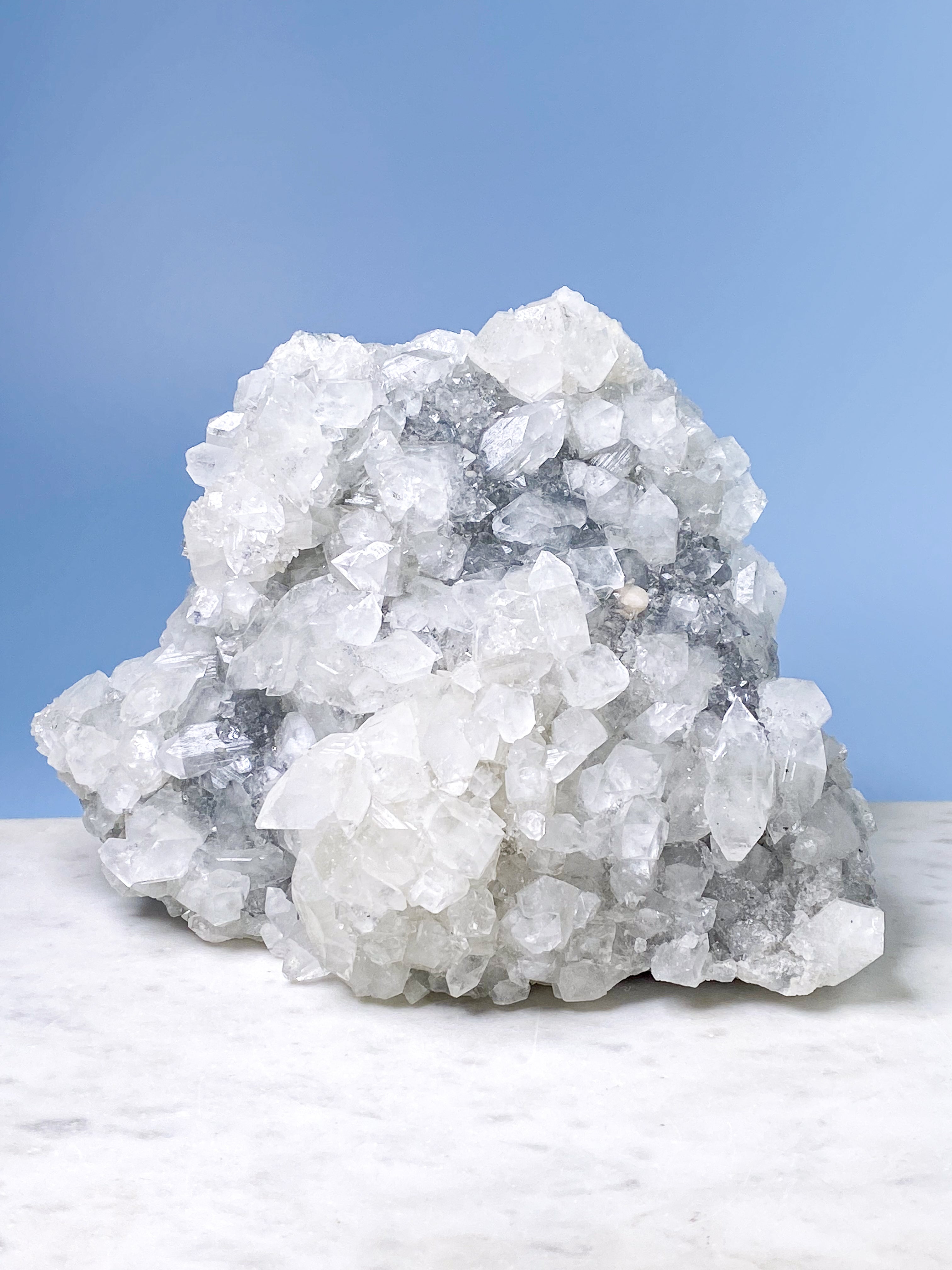 Apofyllitkluster (nr 81)