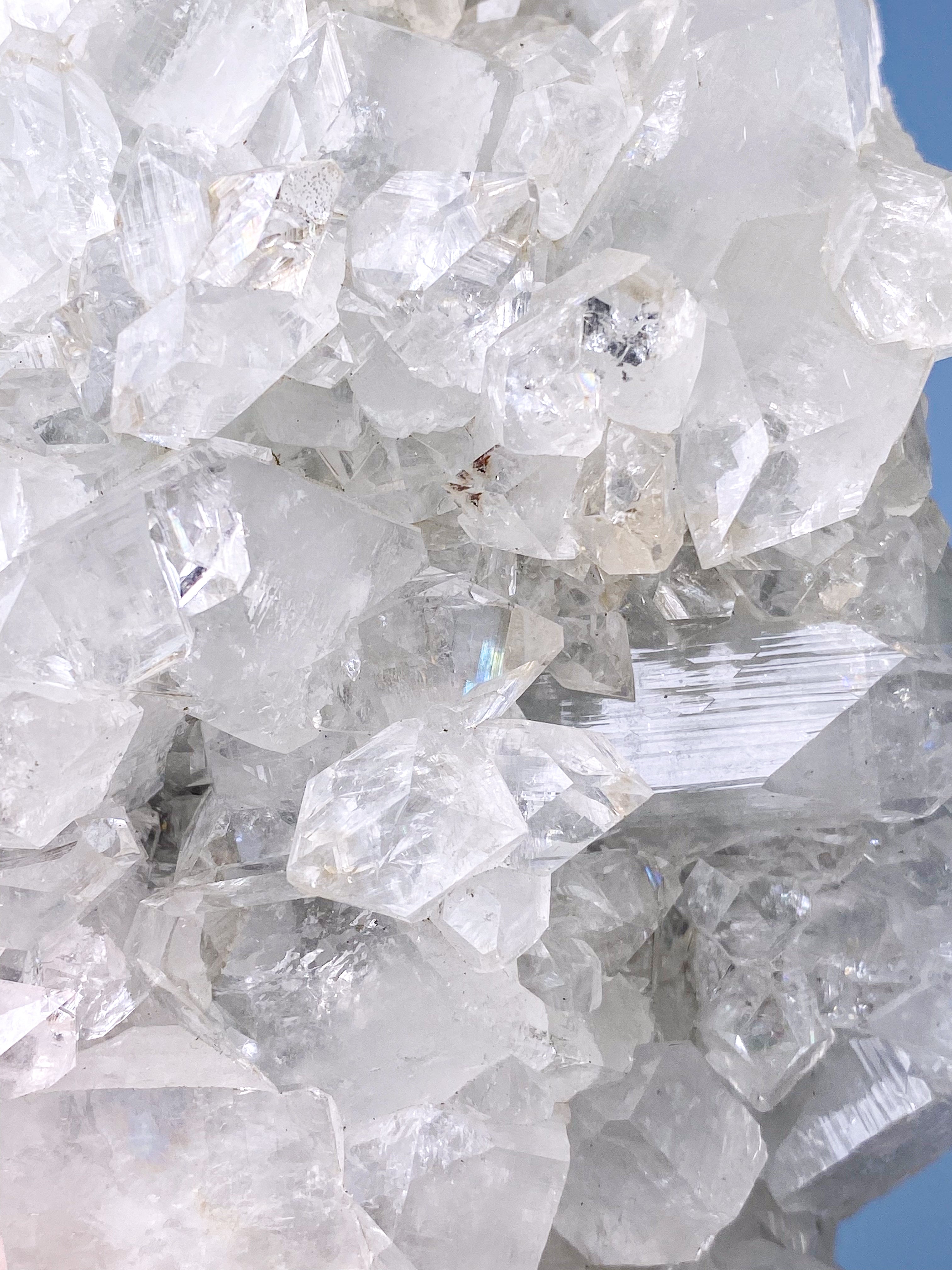 Apofyllitkluster (nr 81)