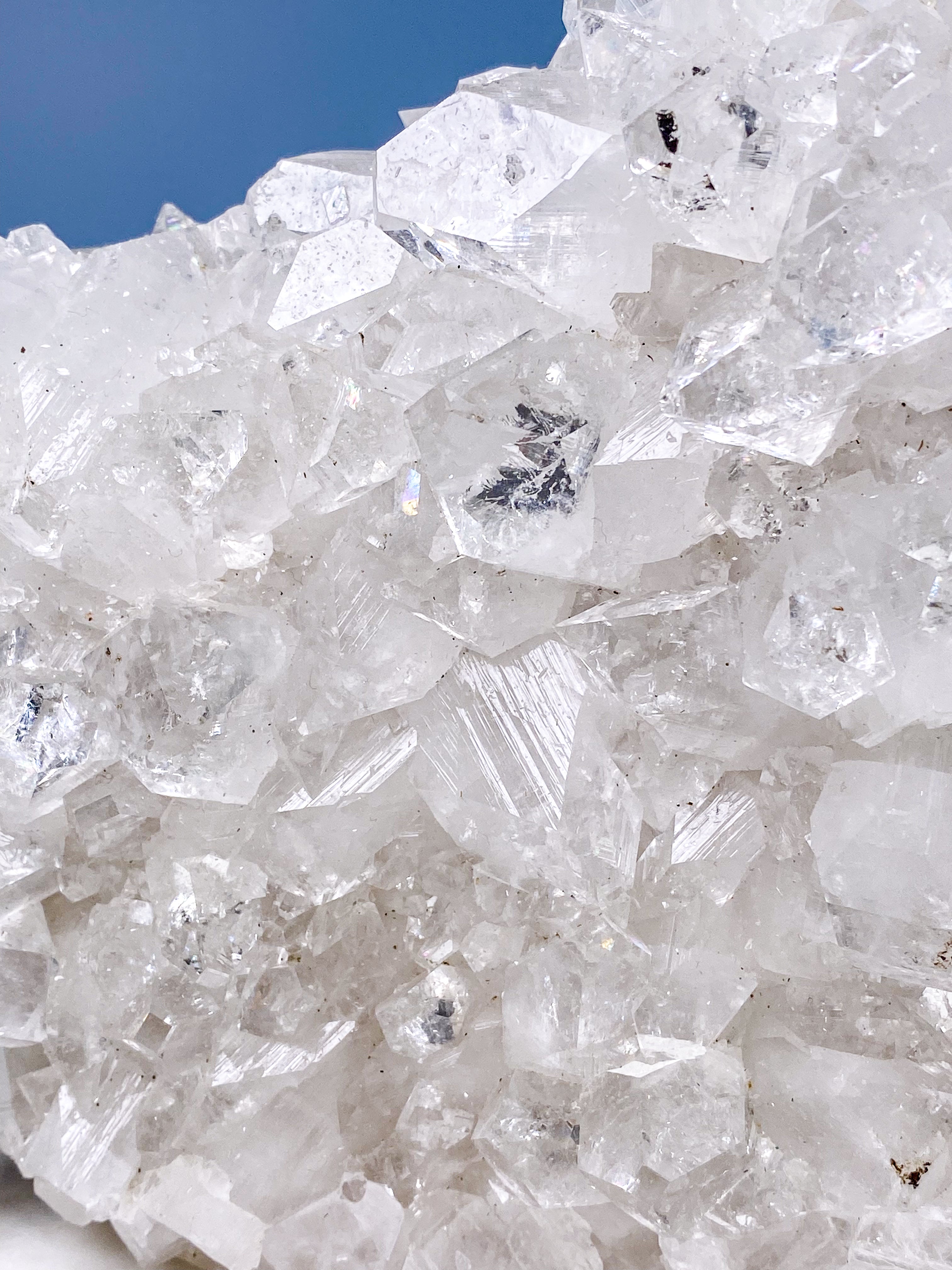 Apofyllitkluster (nr 81)