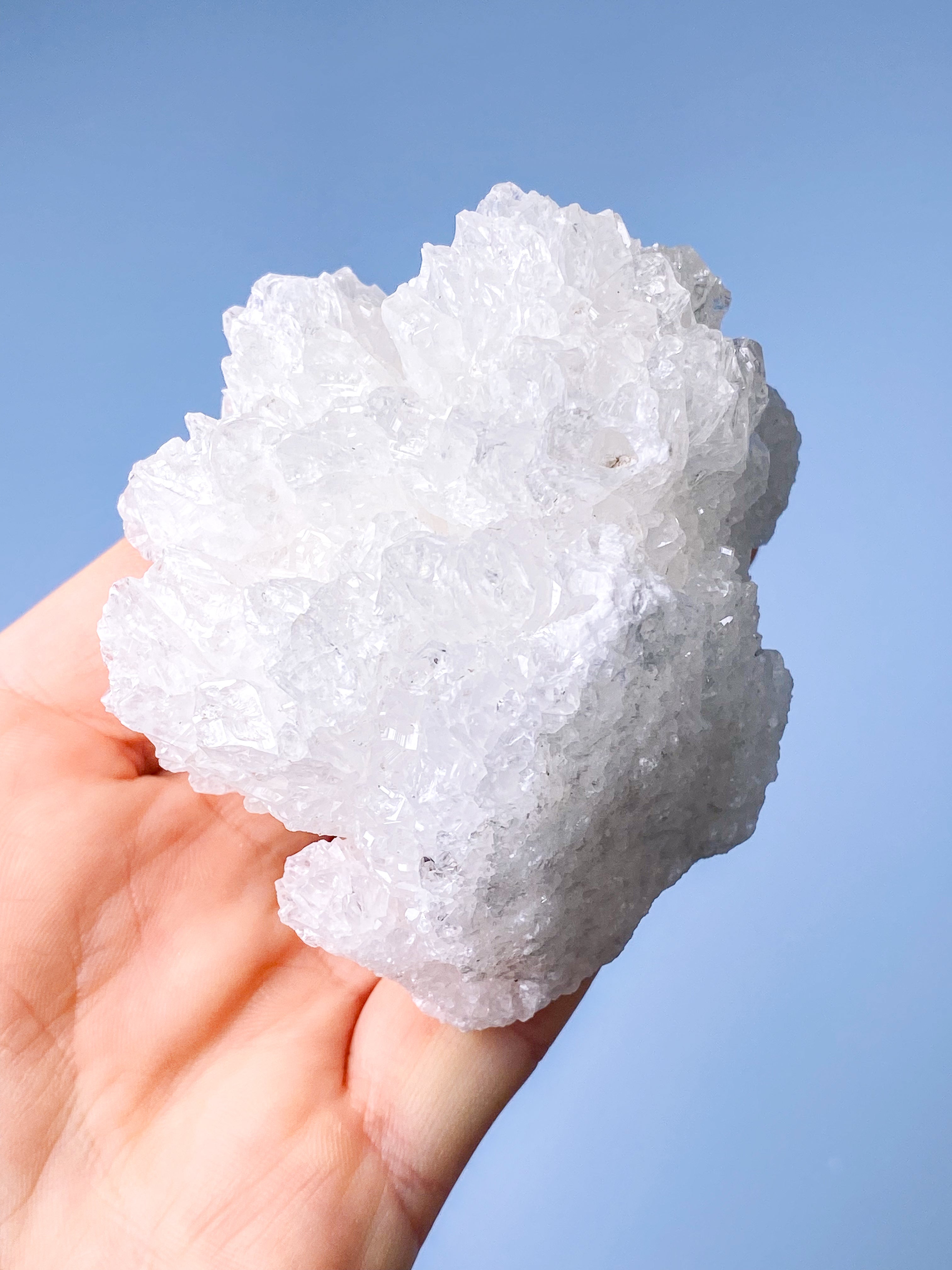 Vitt aragonitkluster (nr 4)