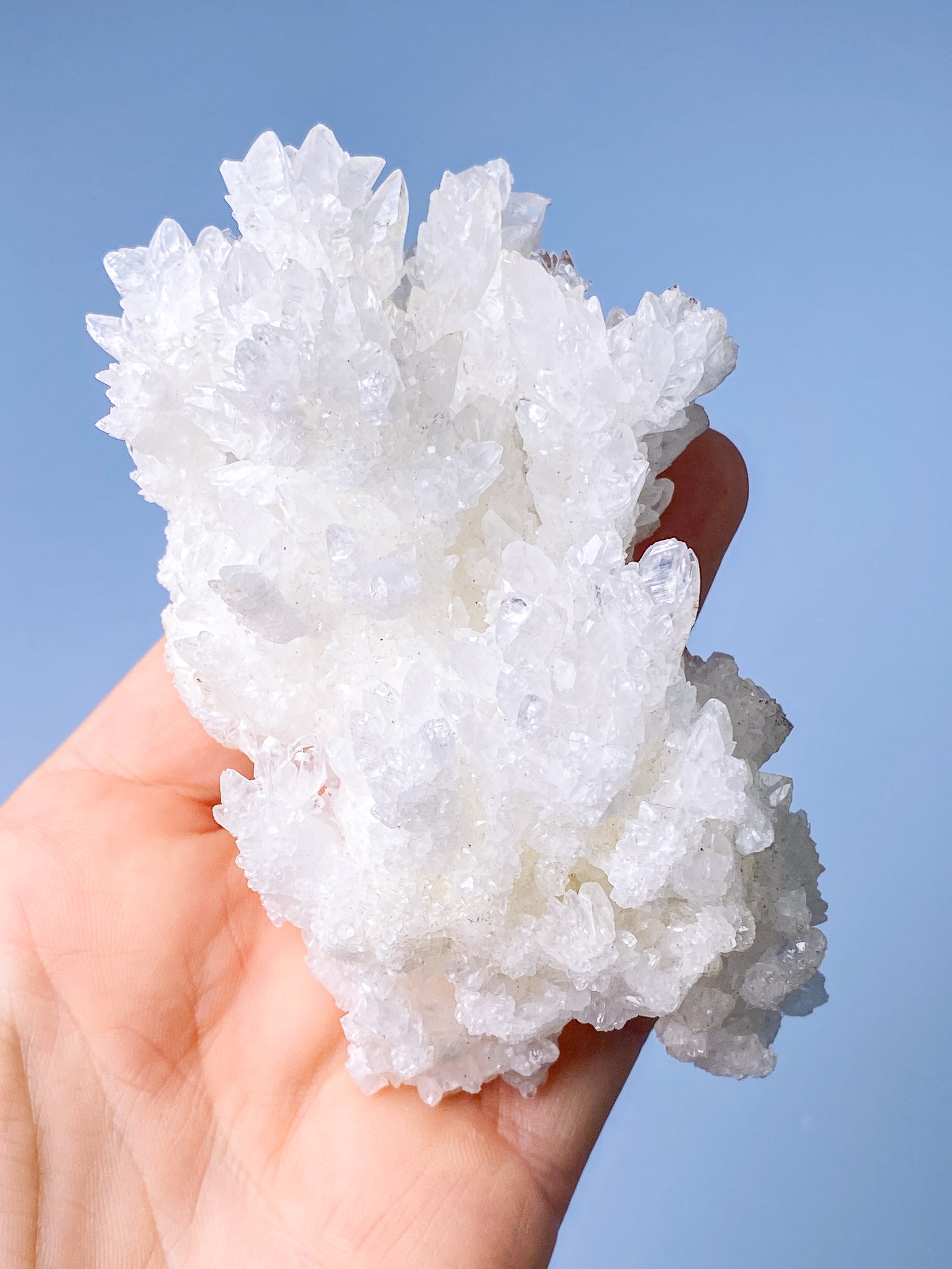 Vitt aragonitkluster (nr 4)