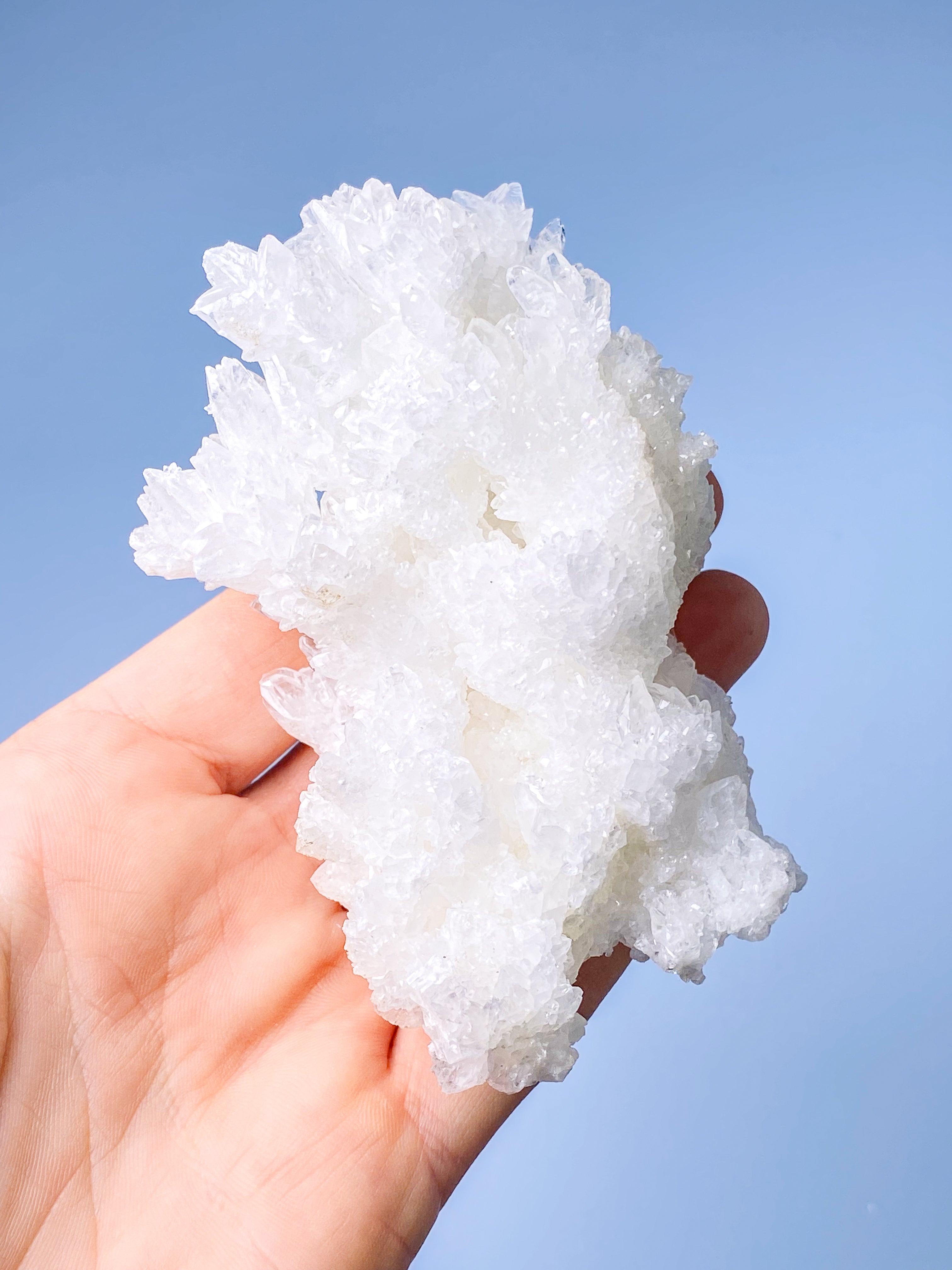 Vitt aragonitkluster (nr 4)