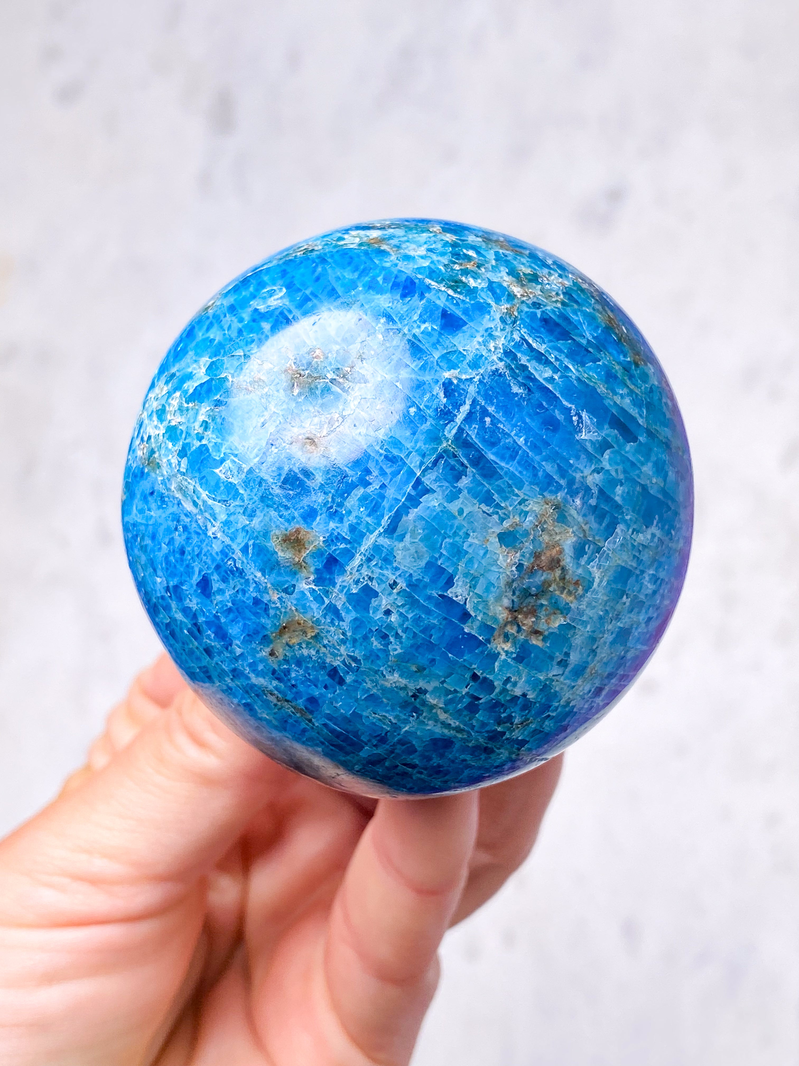 Blå apatitboll (nr 1)