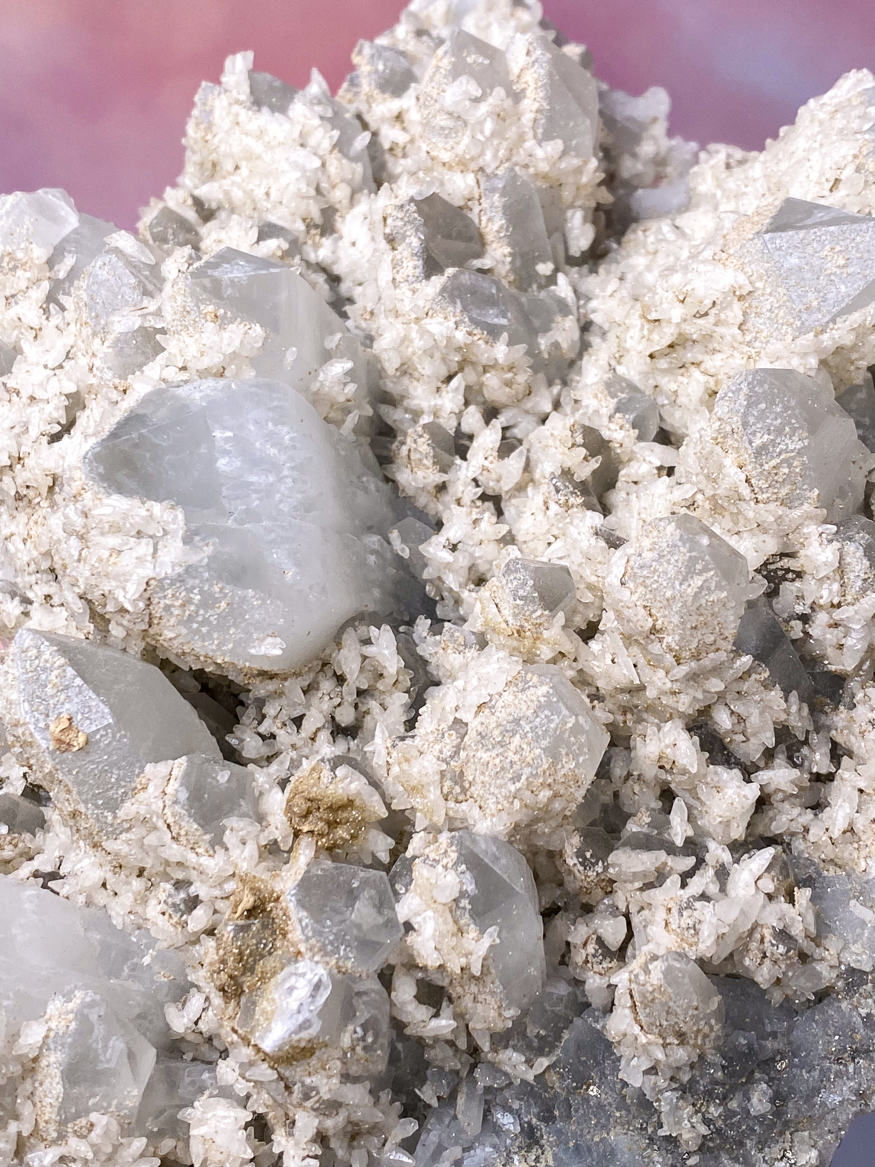 Jättekluster av bergkristaller och kalcit (nr 1)