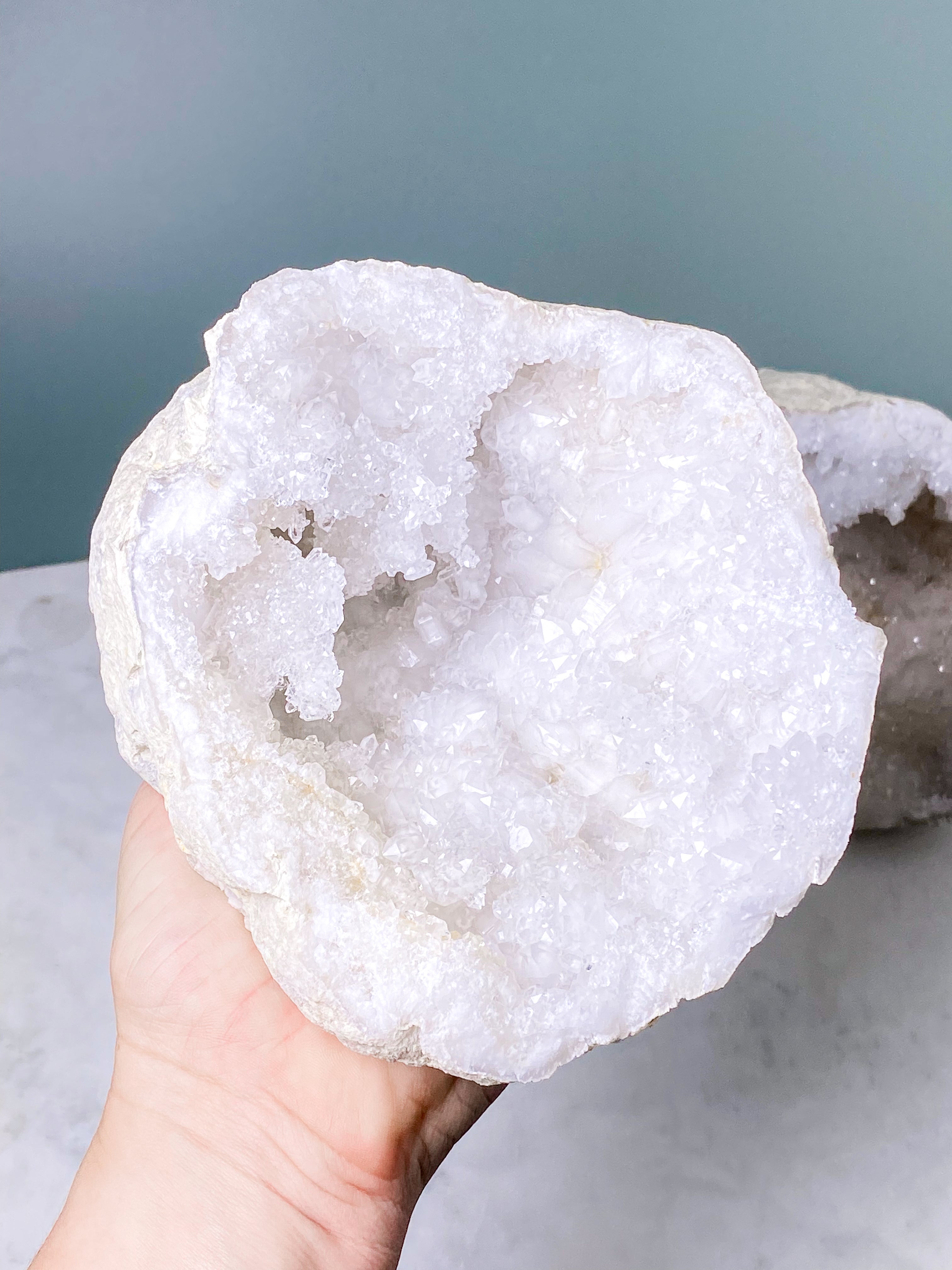 XL bergkristallgeodset (nr 30)