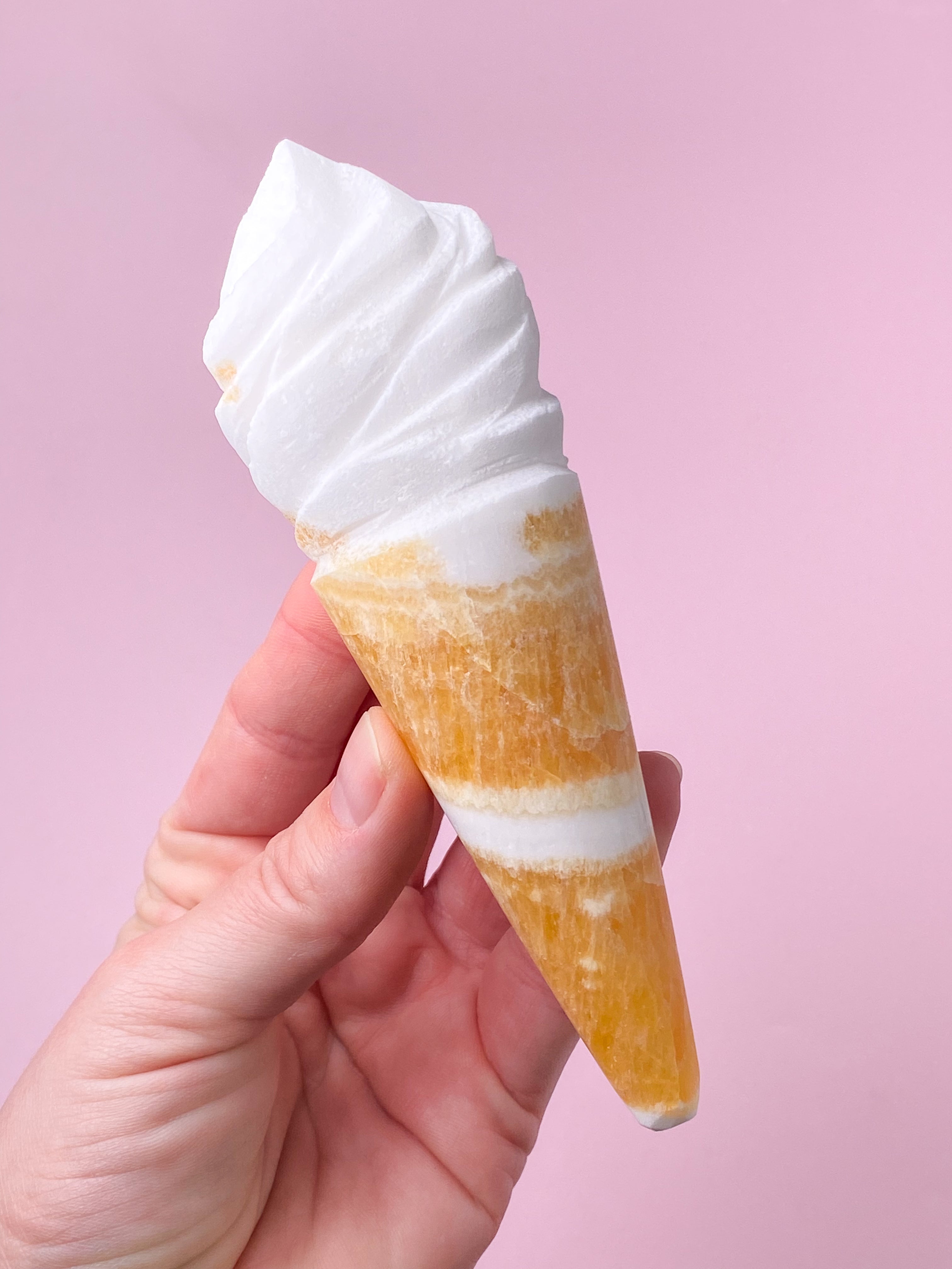 Orange Kalcit Is Med Band (Nr. 12)