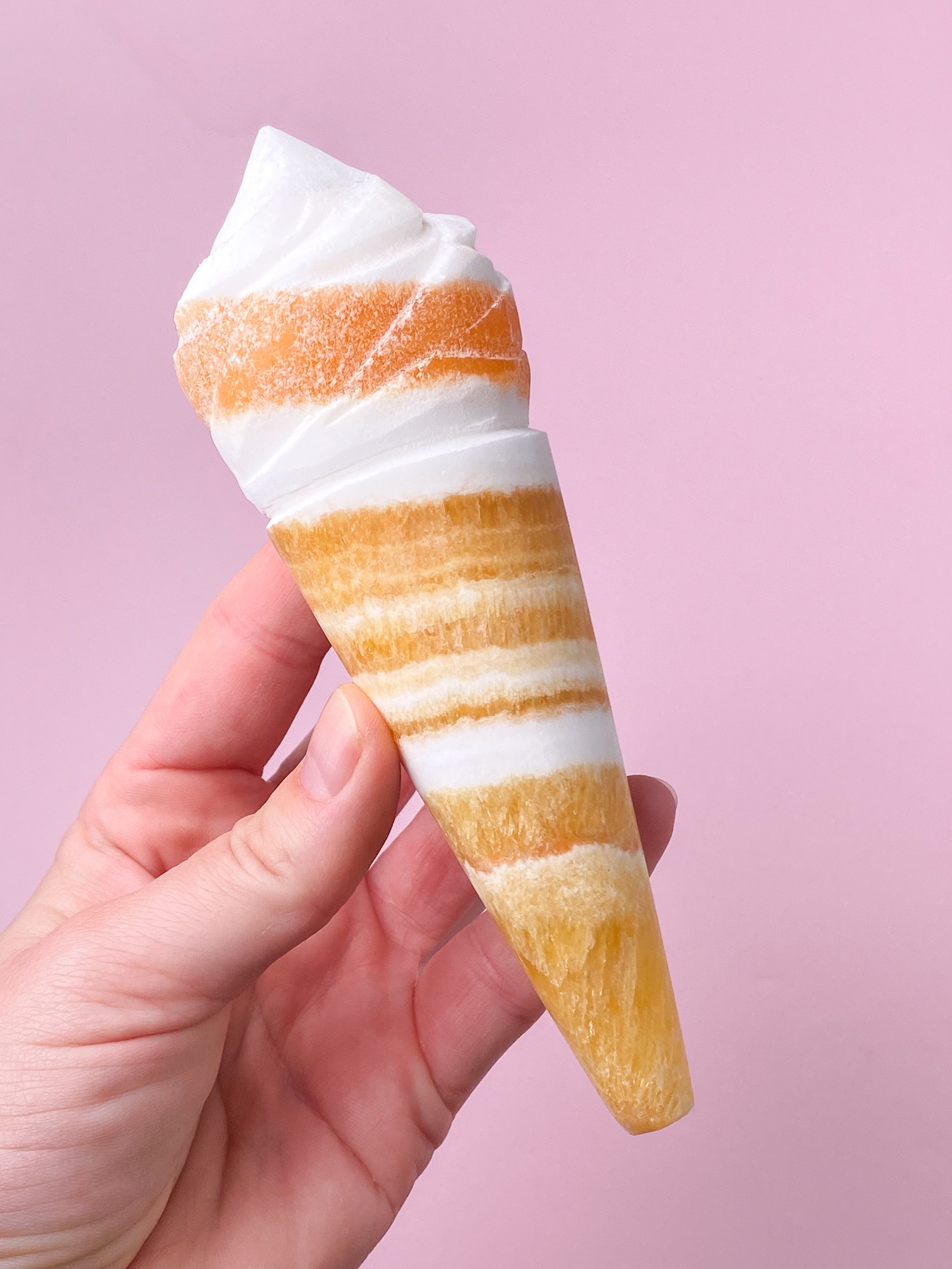 Orange Kalcit Is Med Band (Nr. 13)