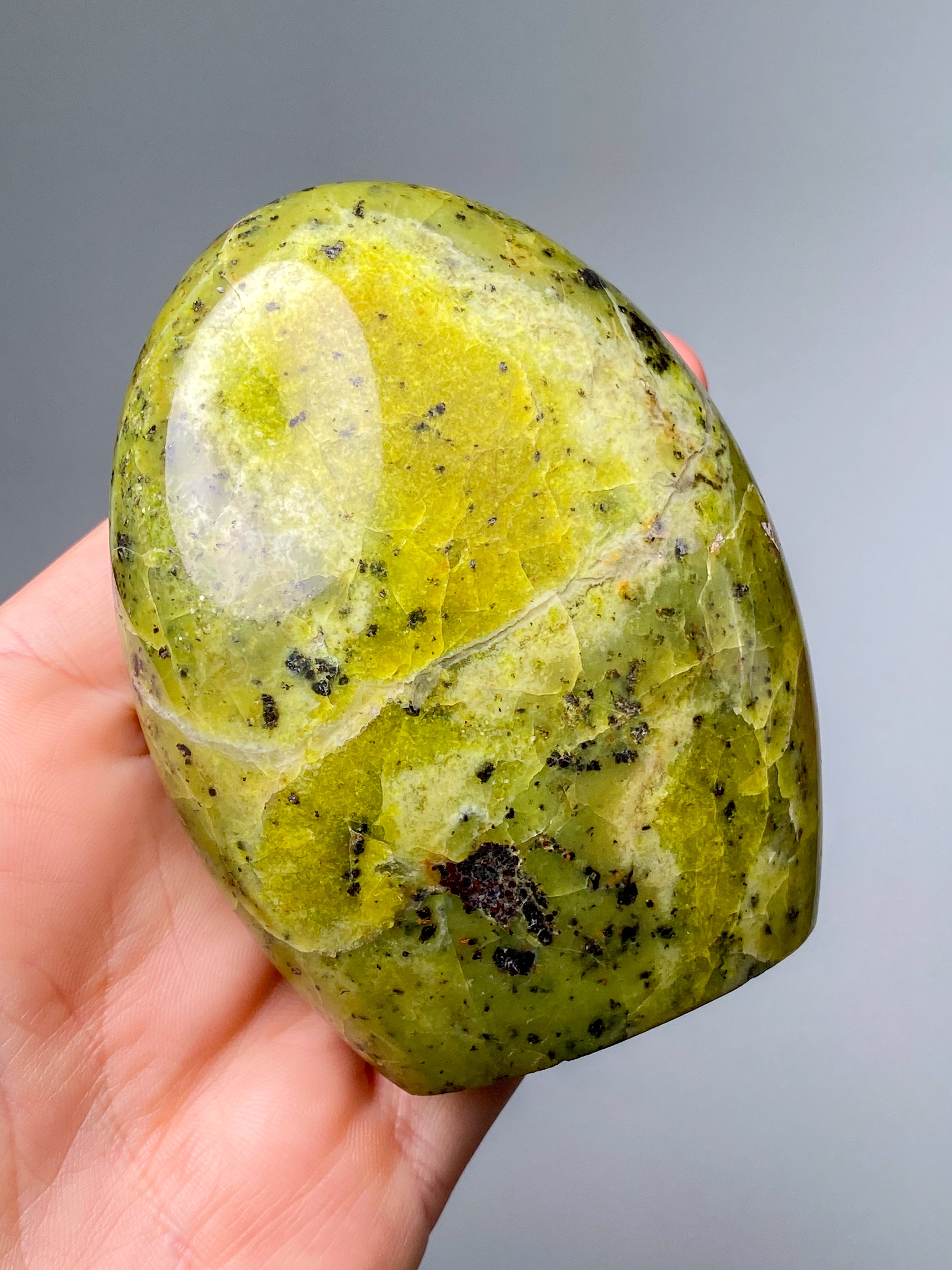 Grön opal polerad