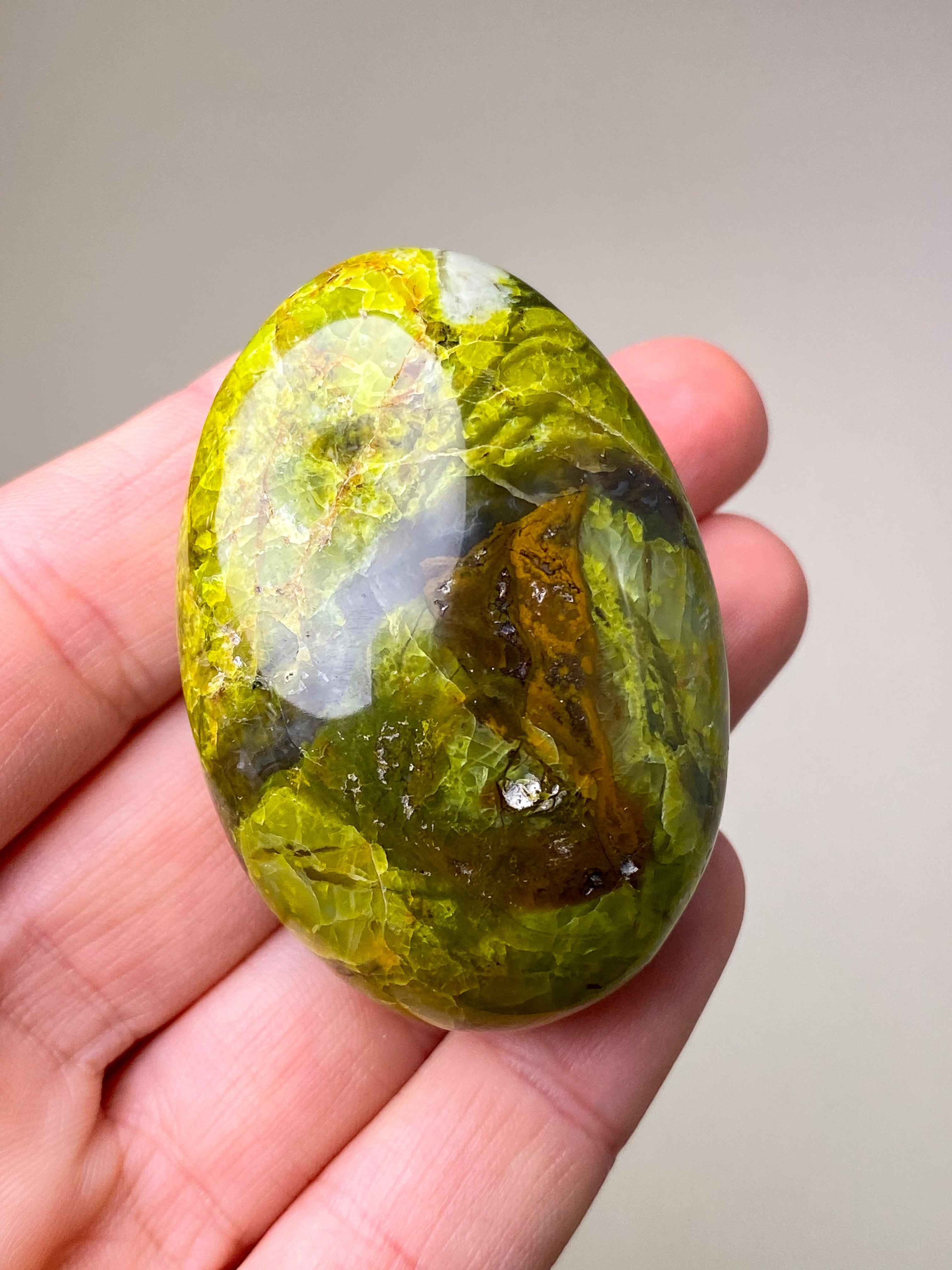 Grön opal polerad