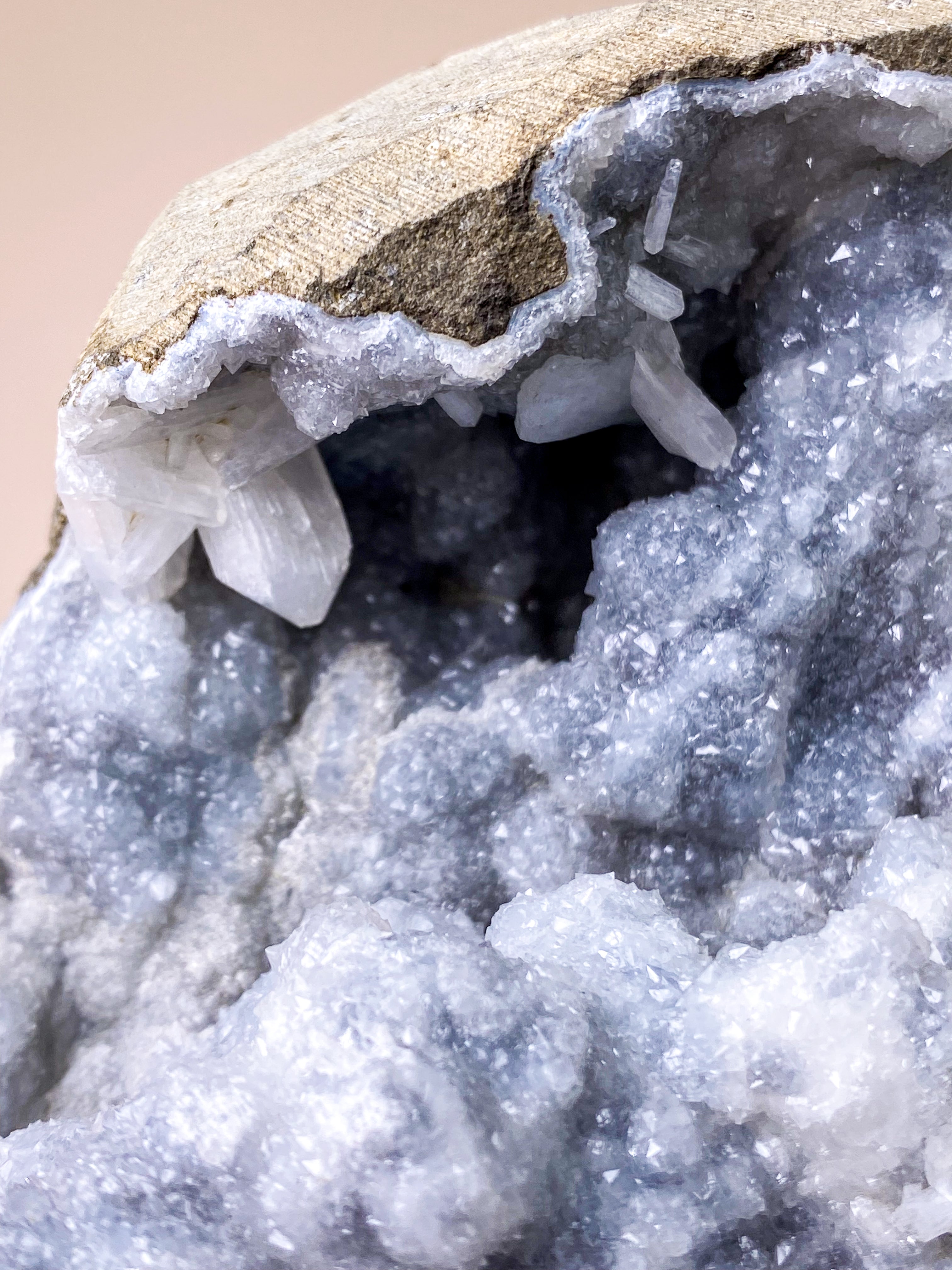 Apofyllitkluster (nr 81)