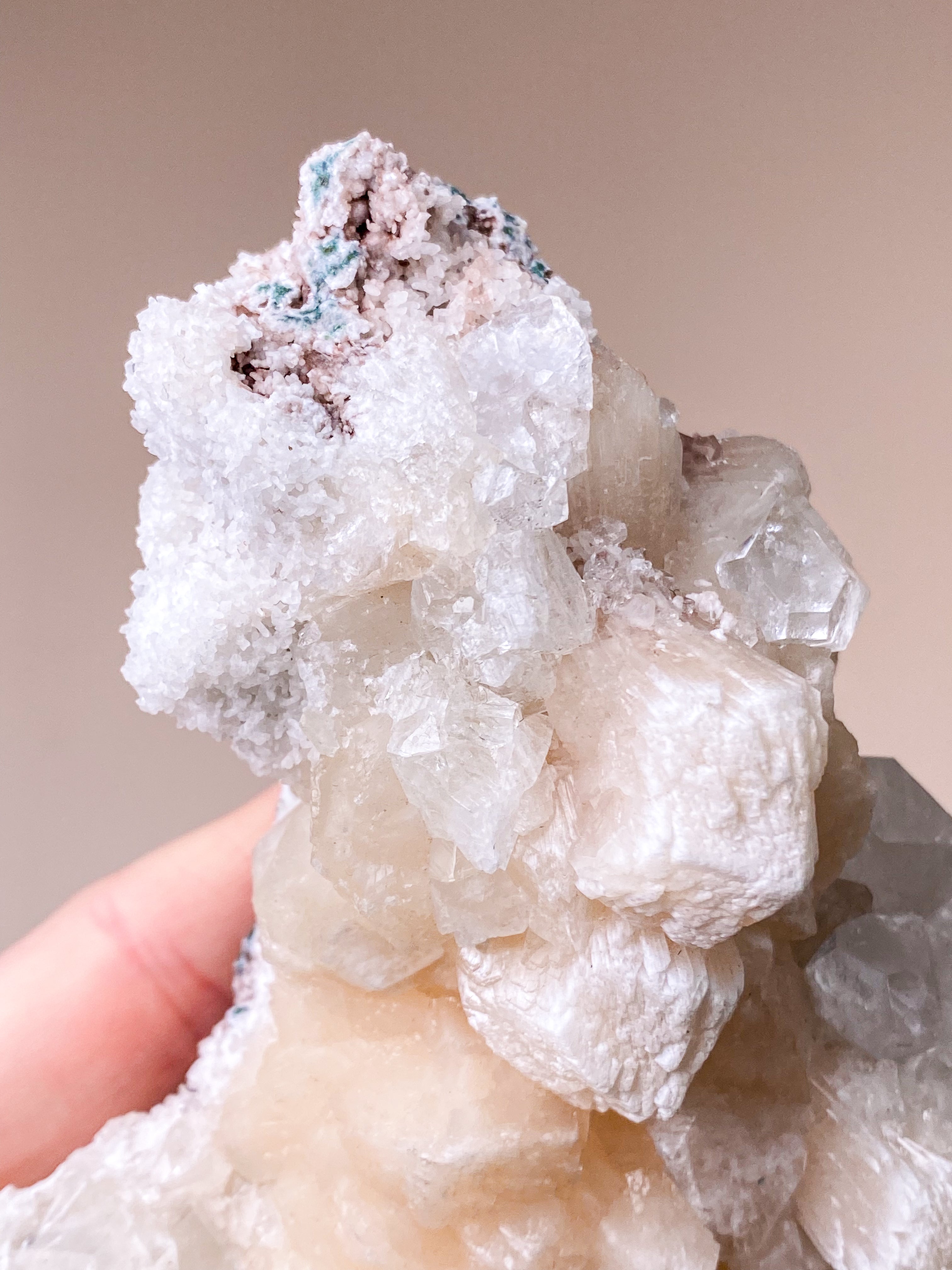 Apofyllitkluster (nr 81)