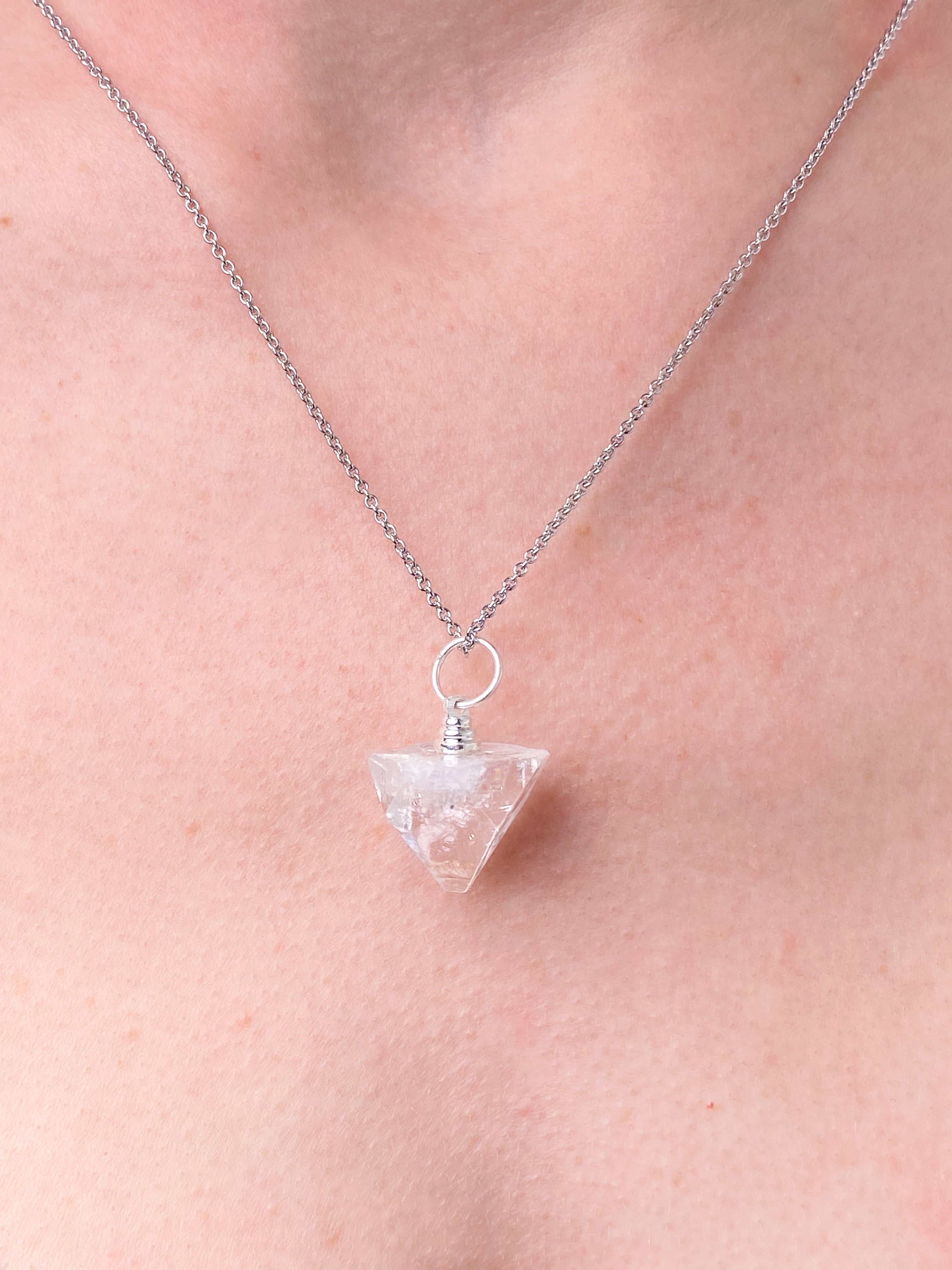 Apofyllitpolerad (nr 6)