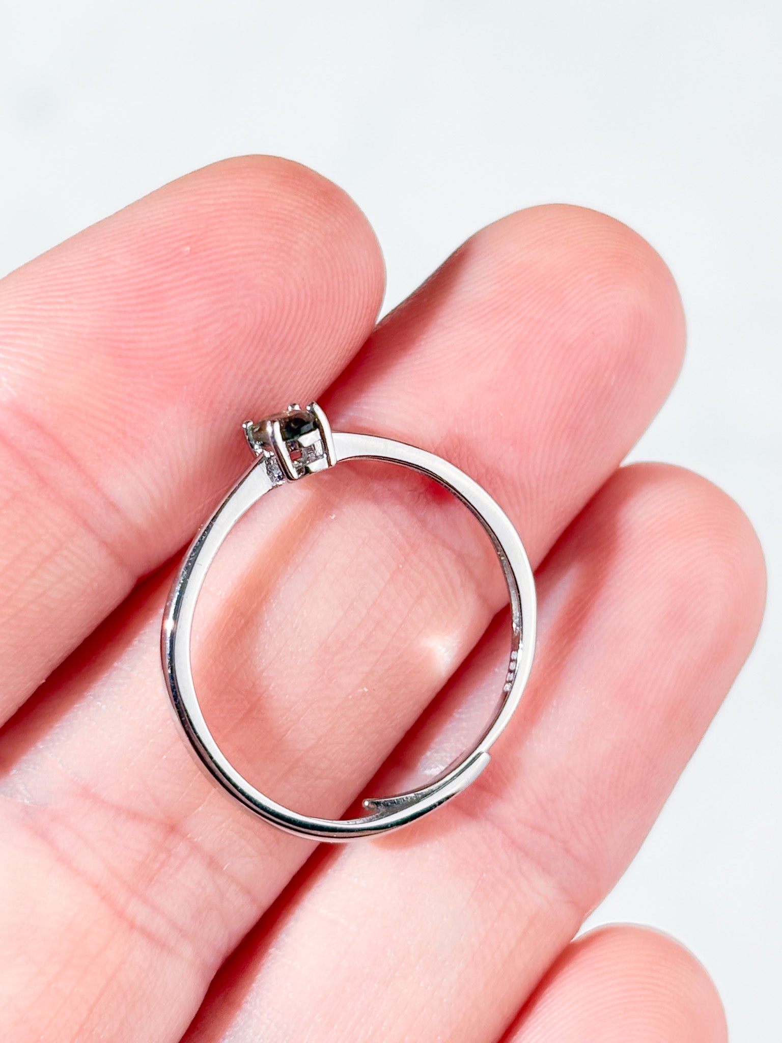 Fasetterad Moldavitring