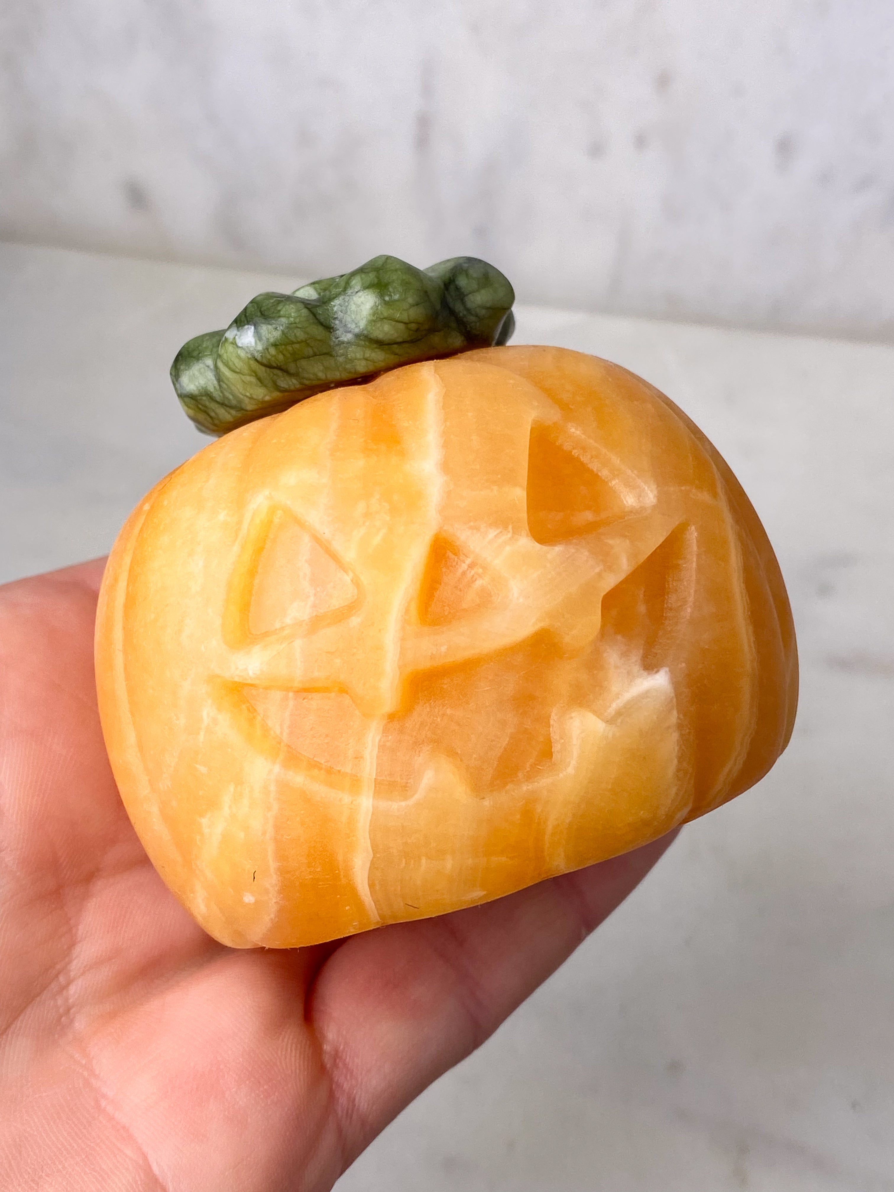Orange Calcit Græskar m. Jade