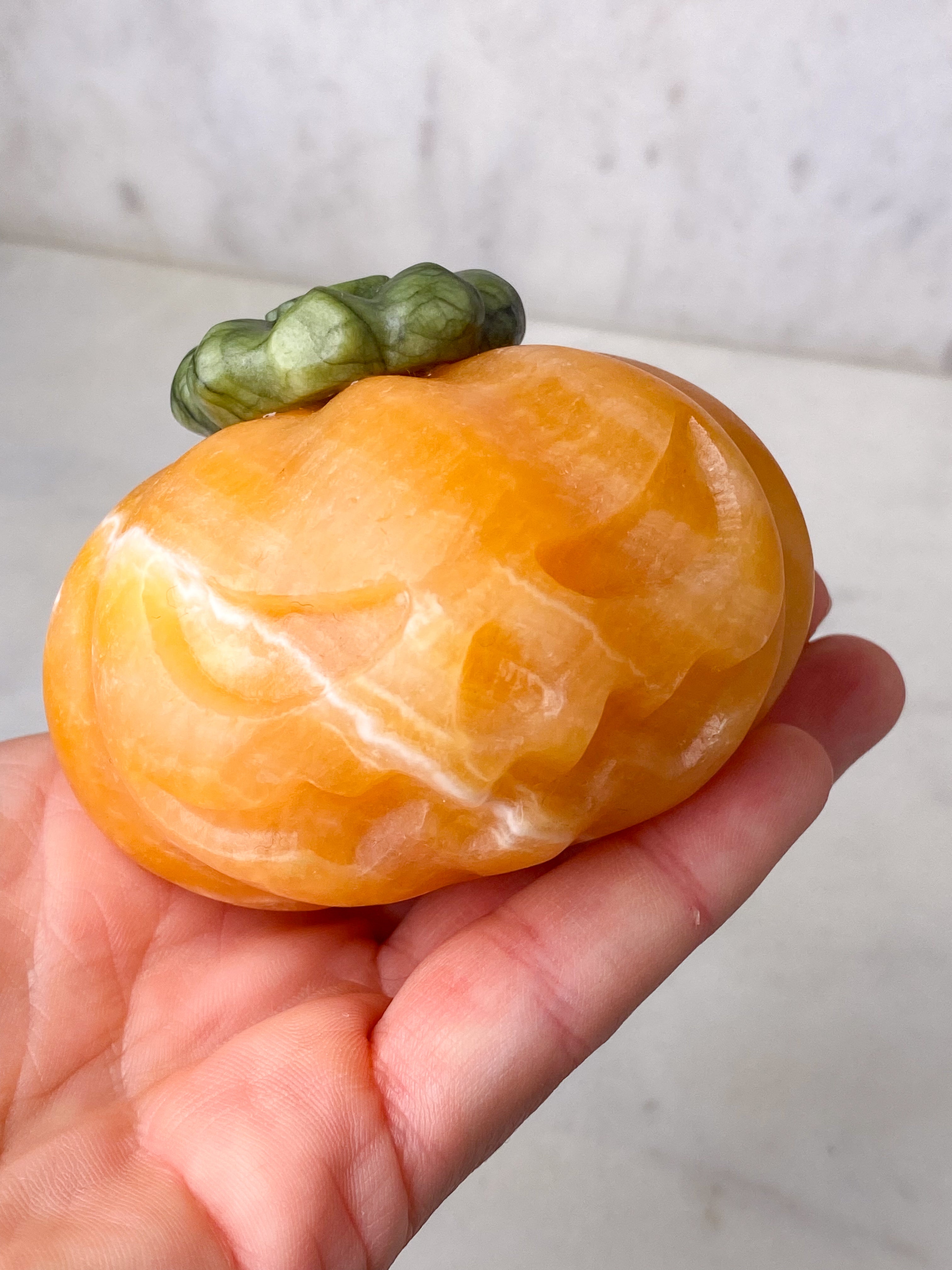 Orange Calcit Græskar m. Jade (Nr. 1)